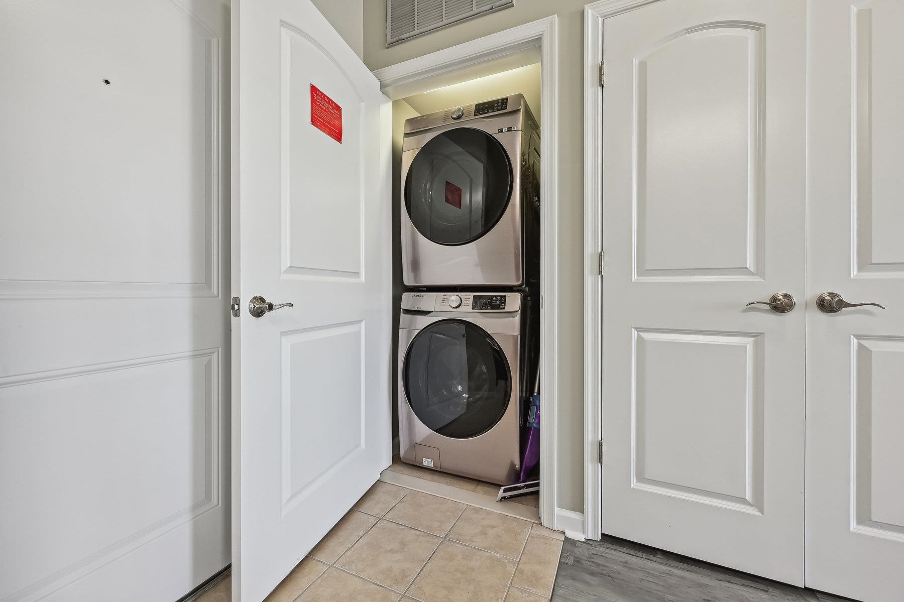 5808 Washington St 507 Property Photo 7
