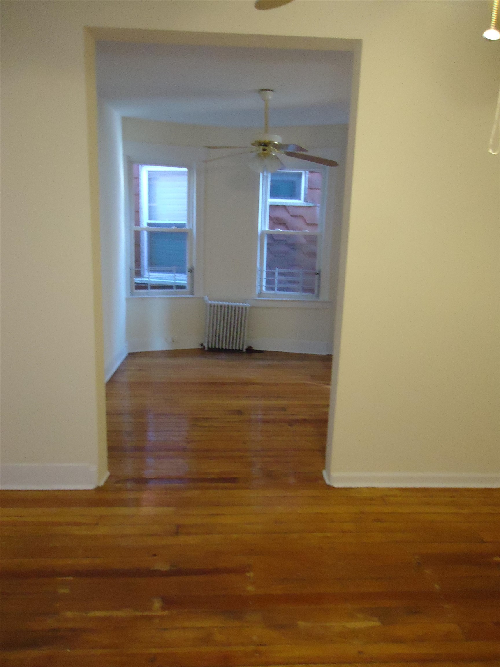 49 Warner Ave Property Photo 14