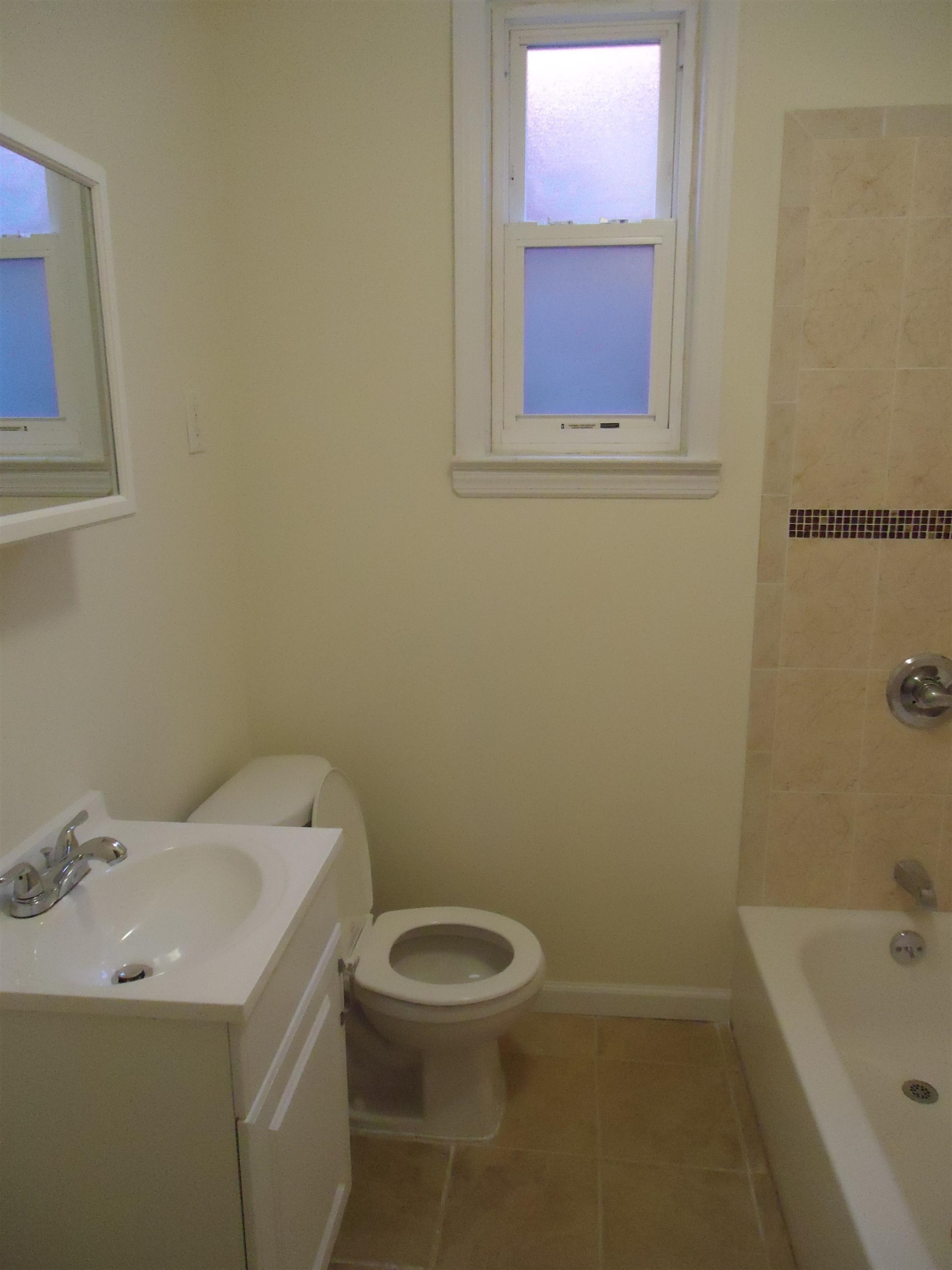 49 Warner Ave Property Photo 18