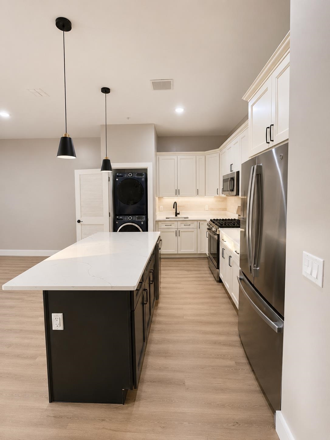 6121 Bergenline Ave 201 Property Photo 1
