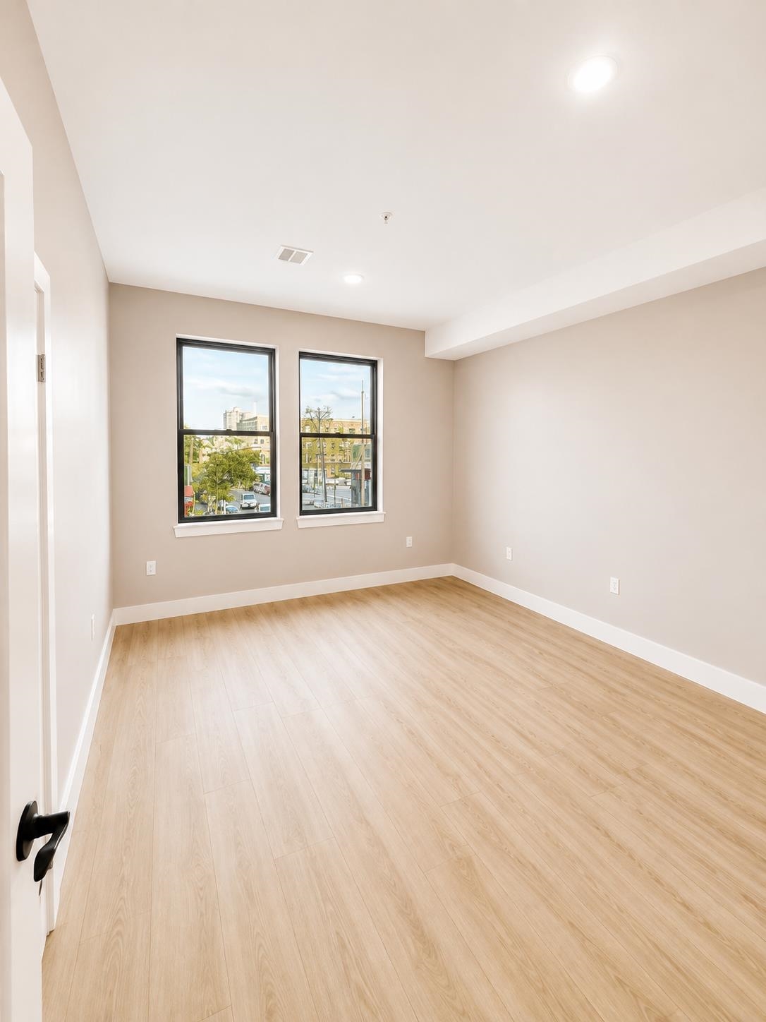 6121 Bergenline Ave 201 Property Photo 5
