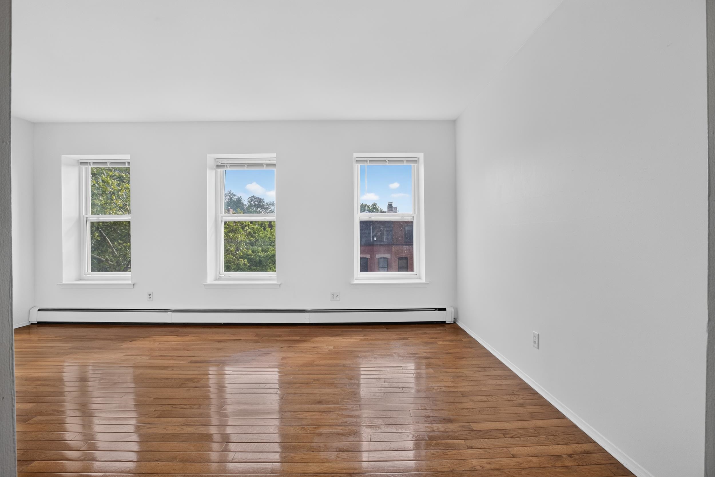 540 Bramhall Ave Property Photo 14