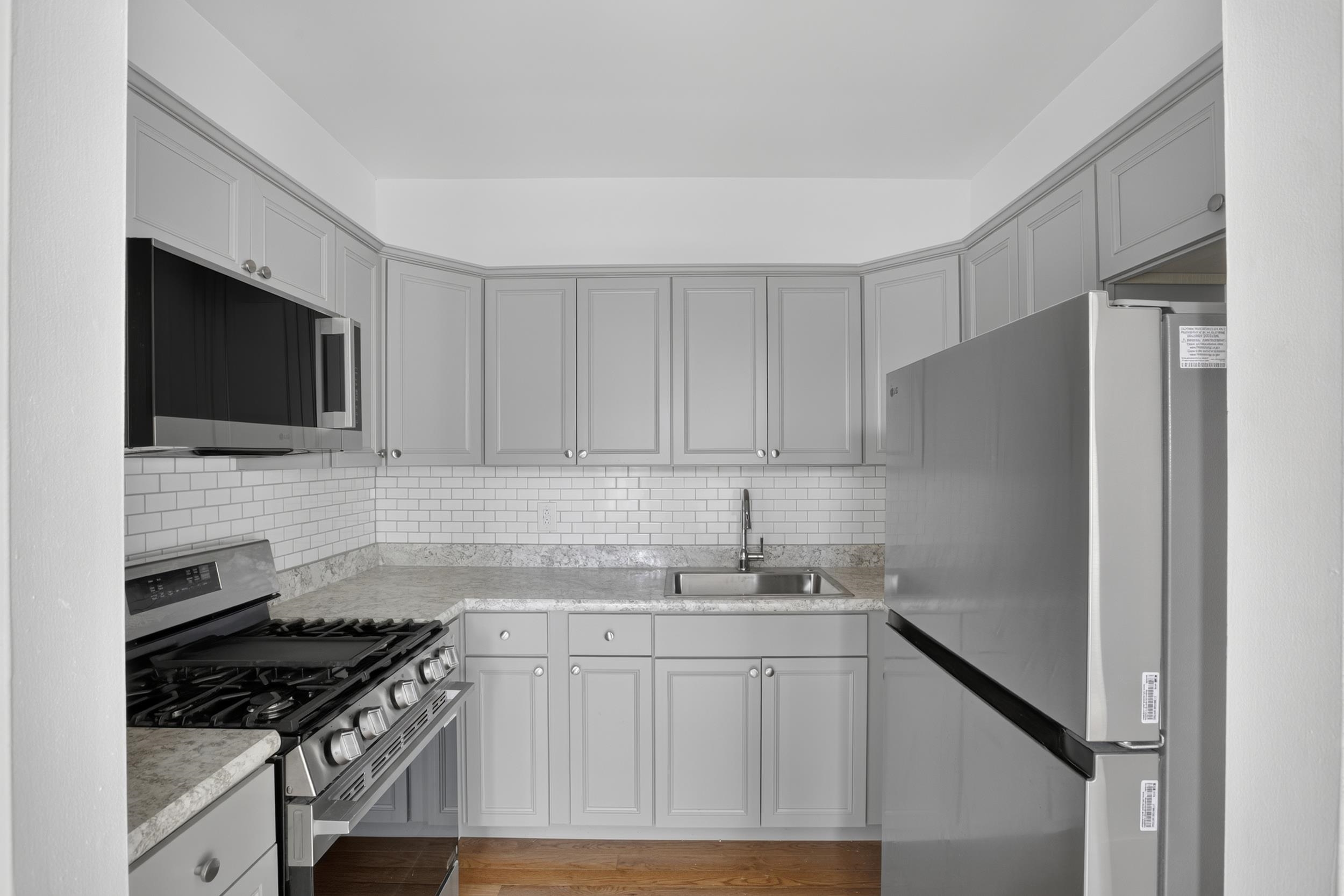 540 Bramhall Ave Property Photo 16