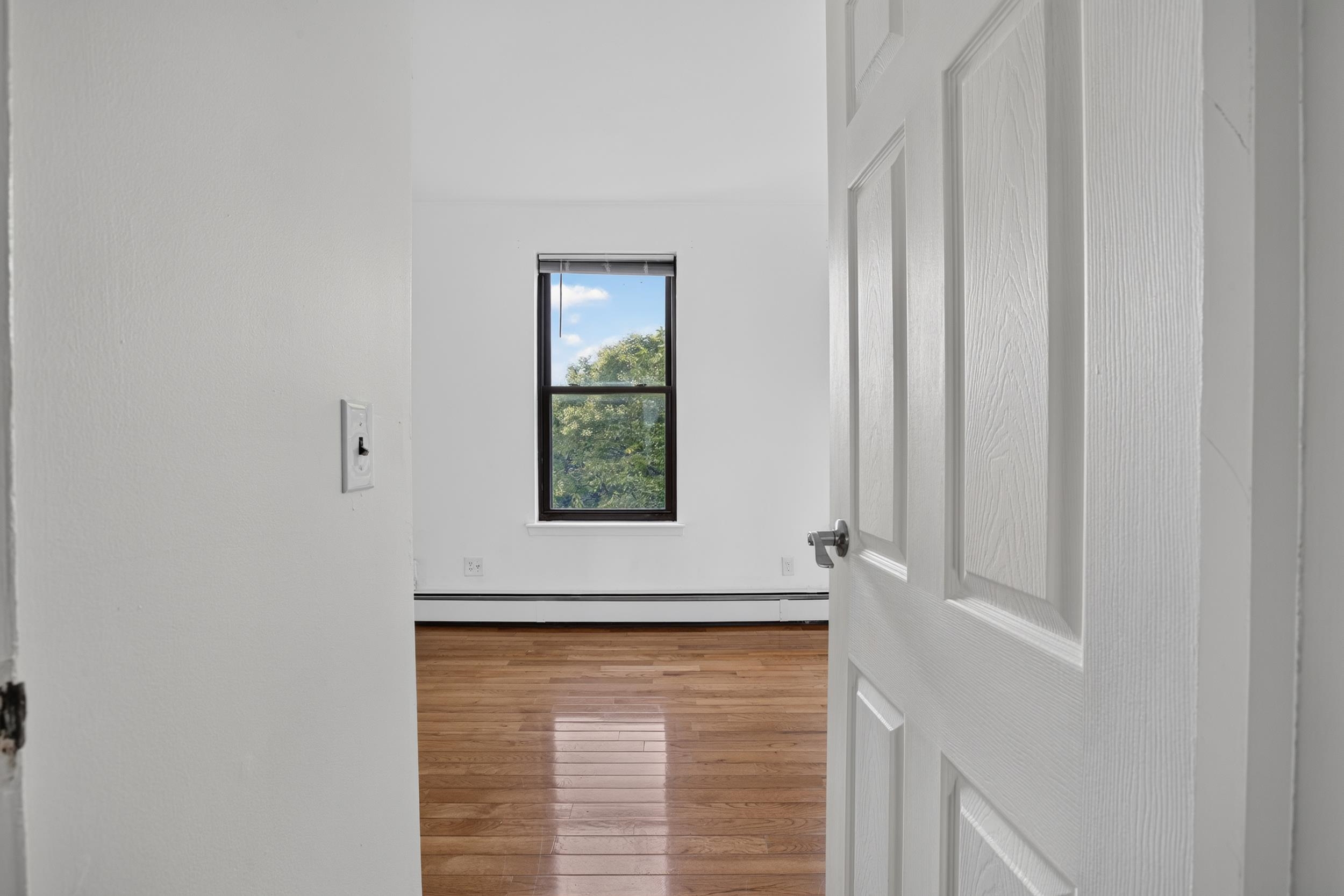 540 Bramhall Ave Property Photo 22