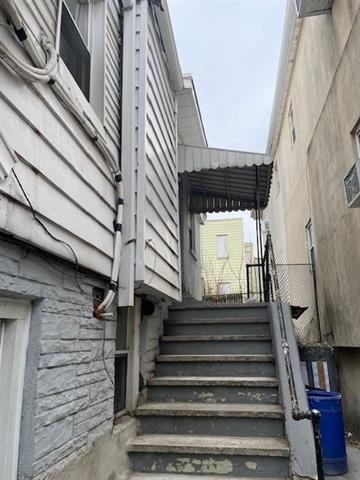 20 Rock St 3 Property Photo 11