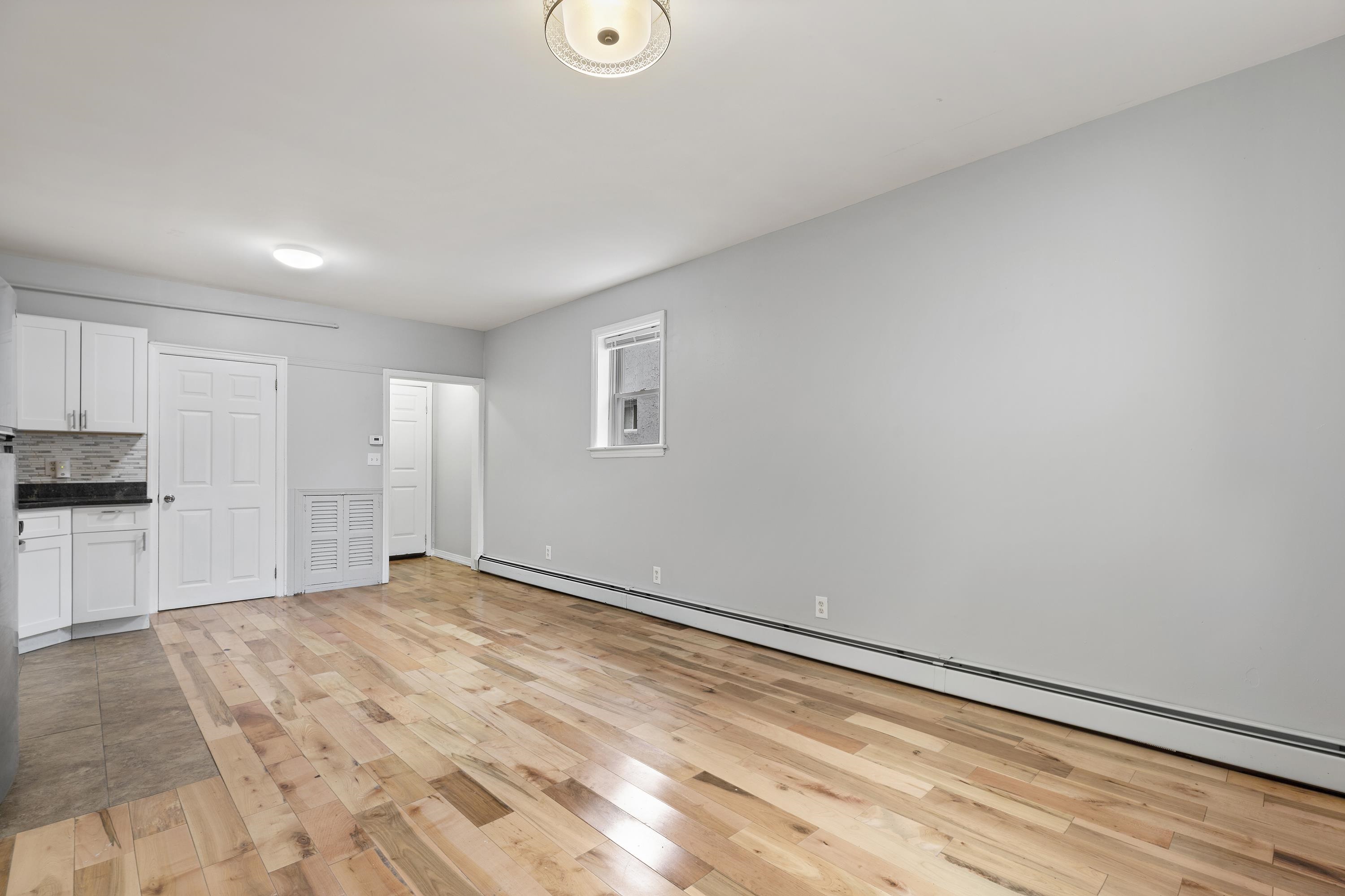 224 Macarthur Ave Property Photo 6