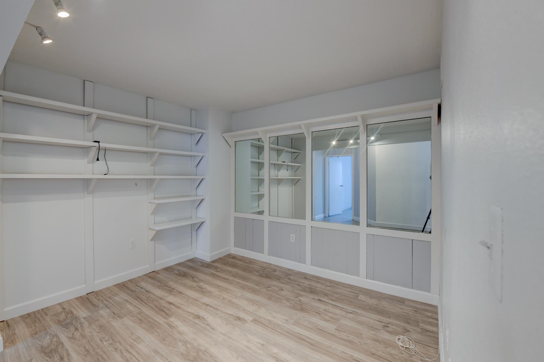 807 Harmon Cove Tower 807 Property Photo 17