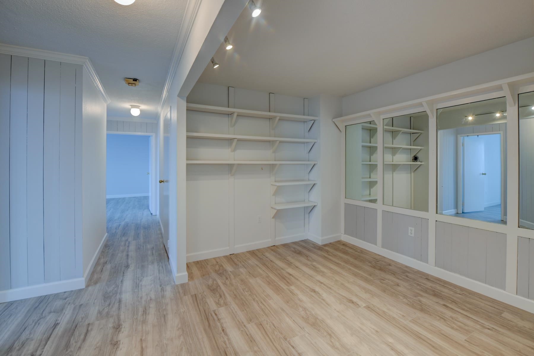 807 Harmon Cove Tower 807 Property Photo 18