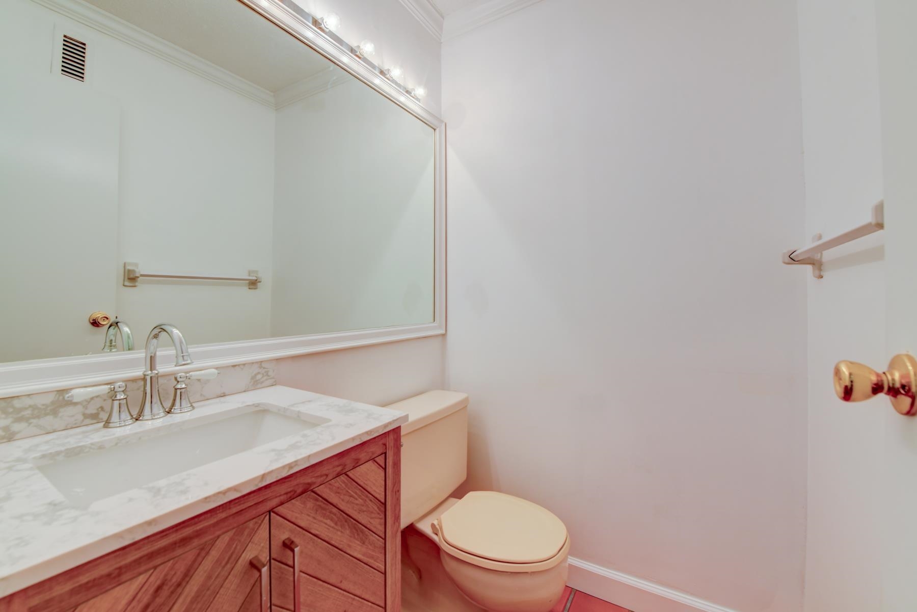 807 Harmon Cove Tower 807 Property Photo 23