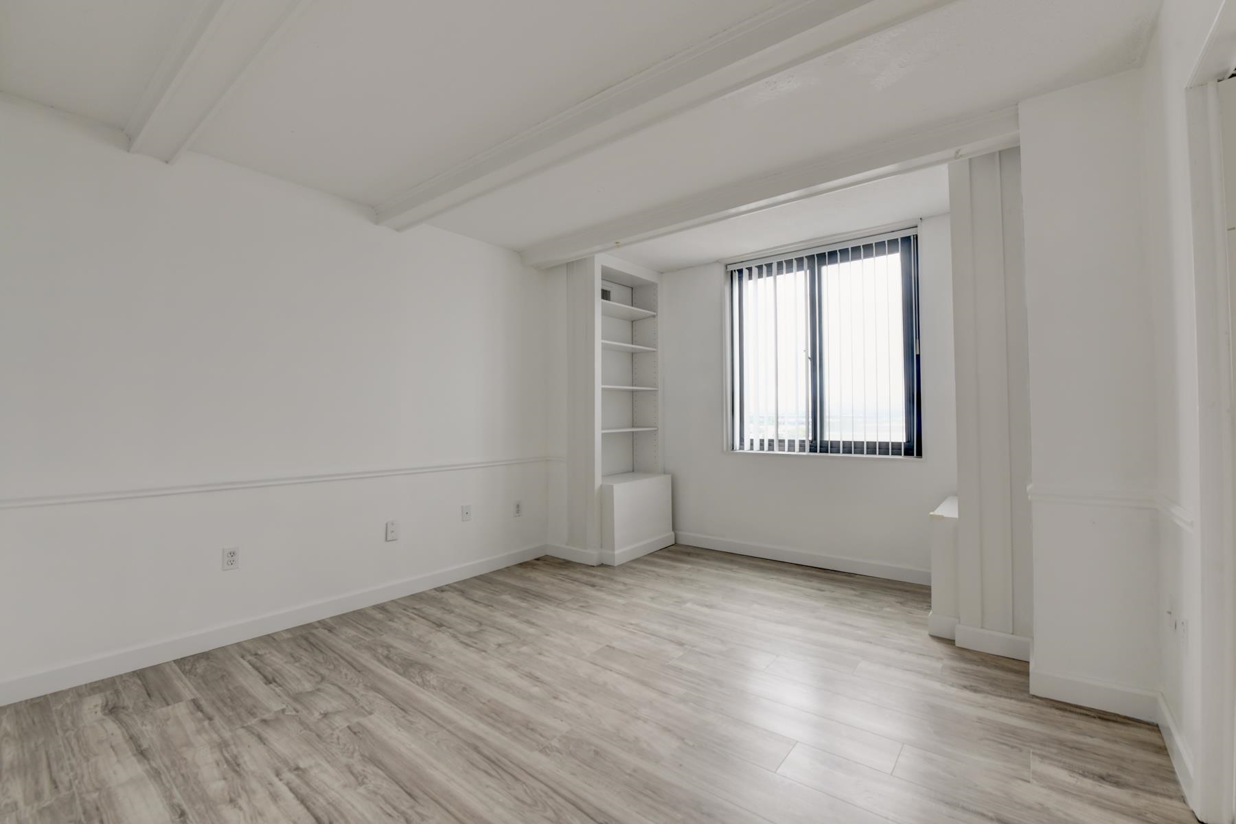 807 Harmon Cove Tower 807 Property Photo 25