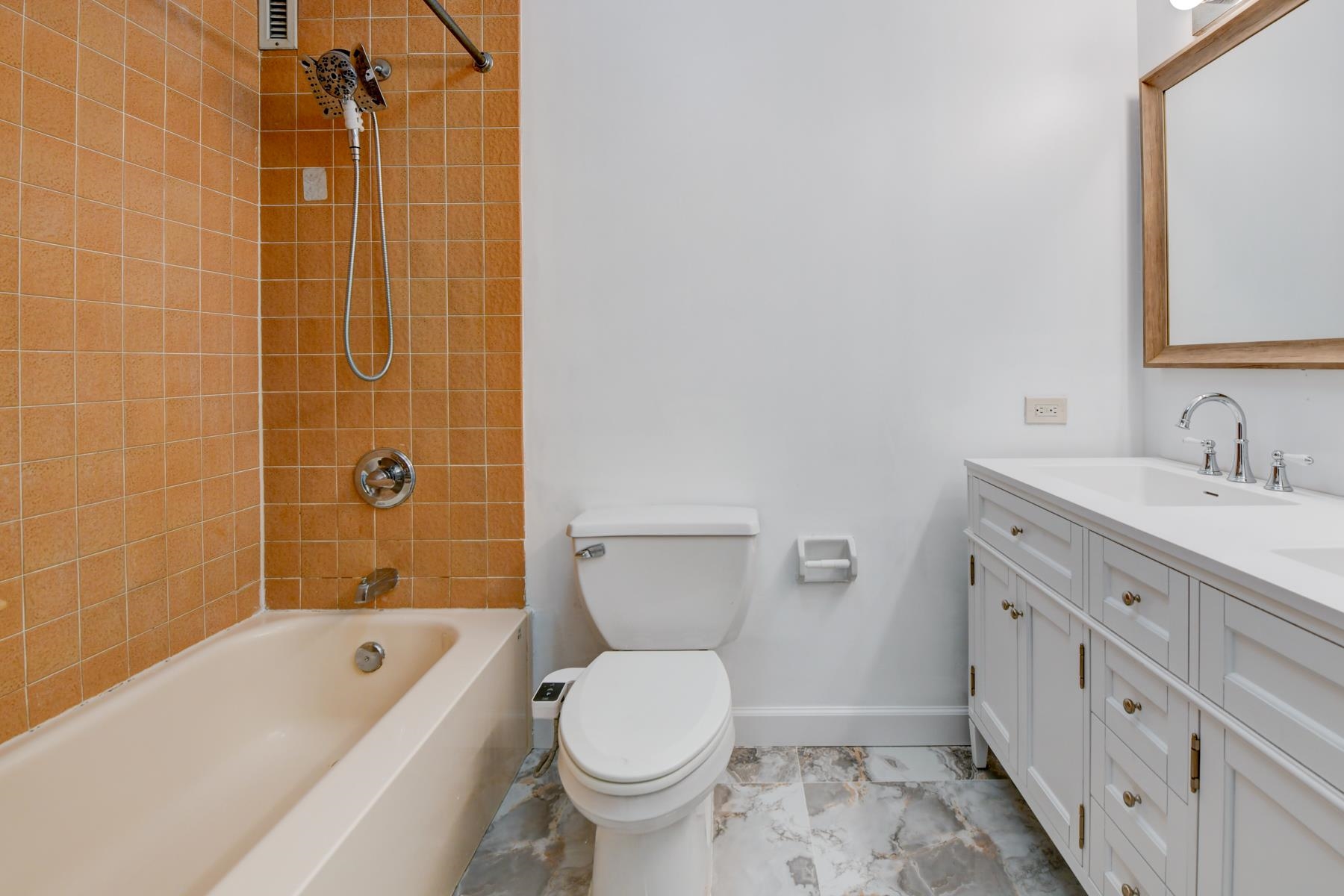 807 Harmon Cove Tower 807 Property Photo 28
