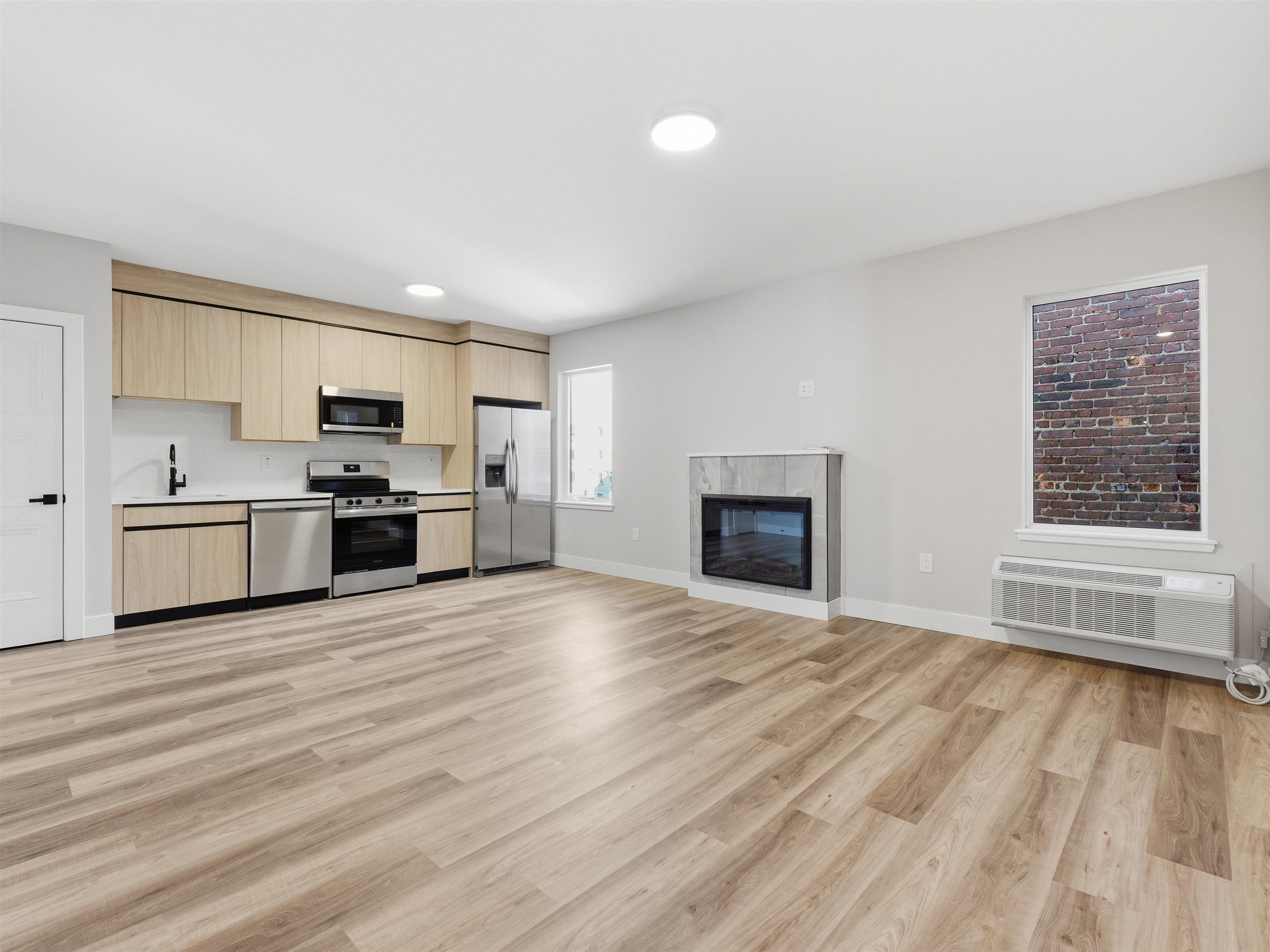 304 61ST ST 4C Property Photo 1