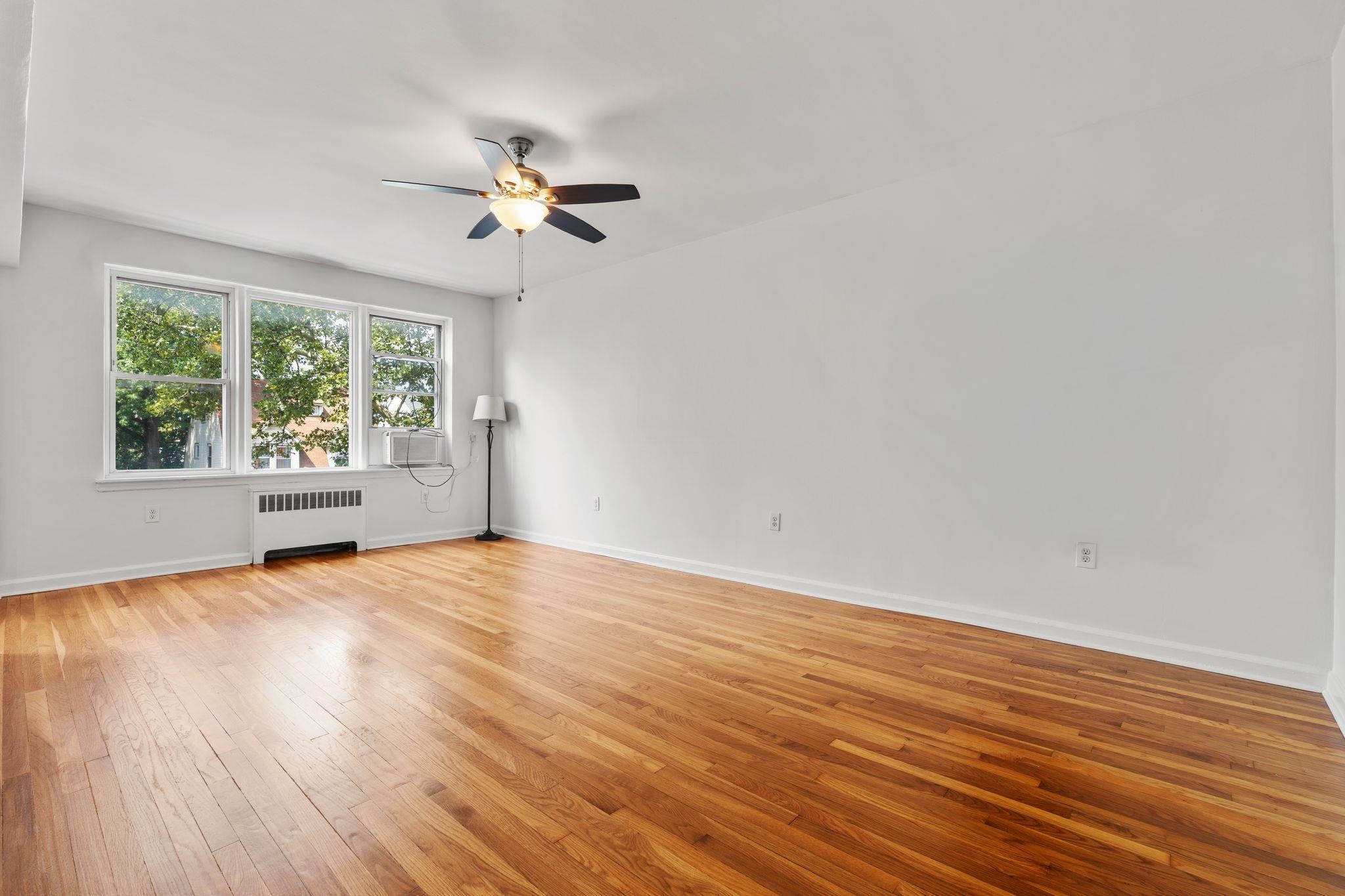 2520 John F Kennedy Blvd 2e Property Photo 2