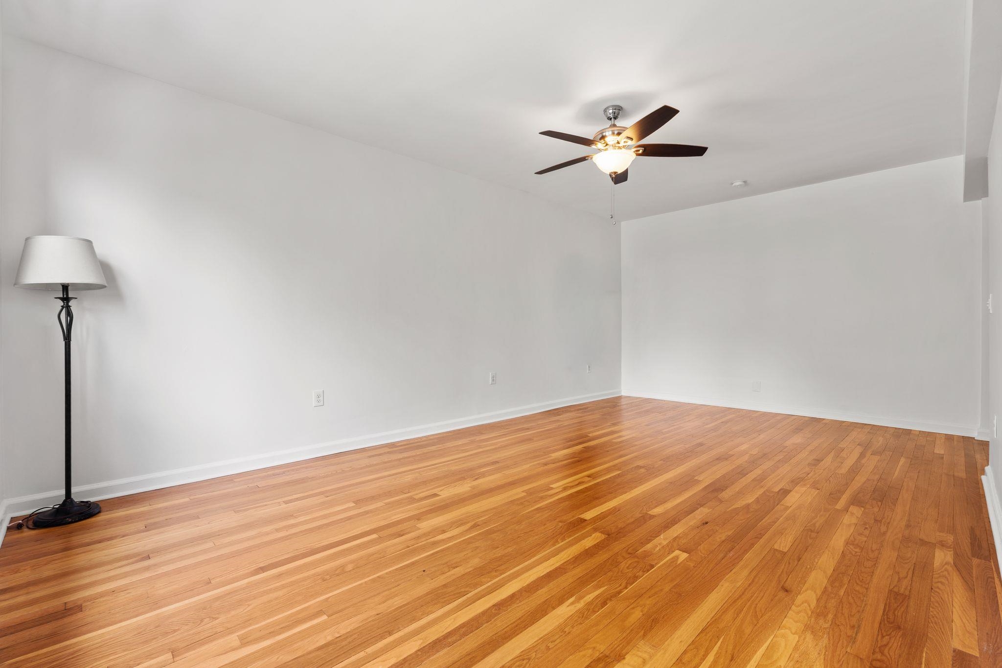 2520 John F Kennedy Blvd 2e Property Photo 4