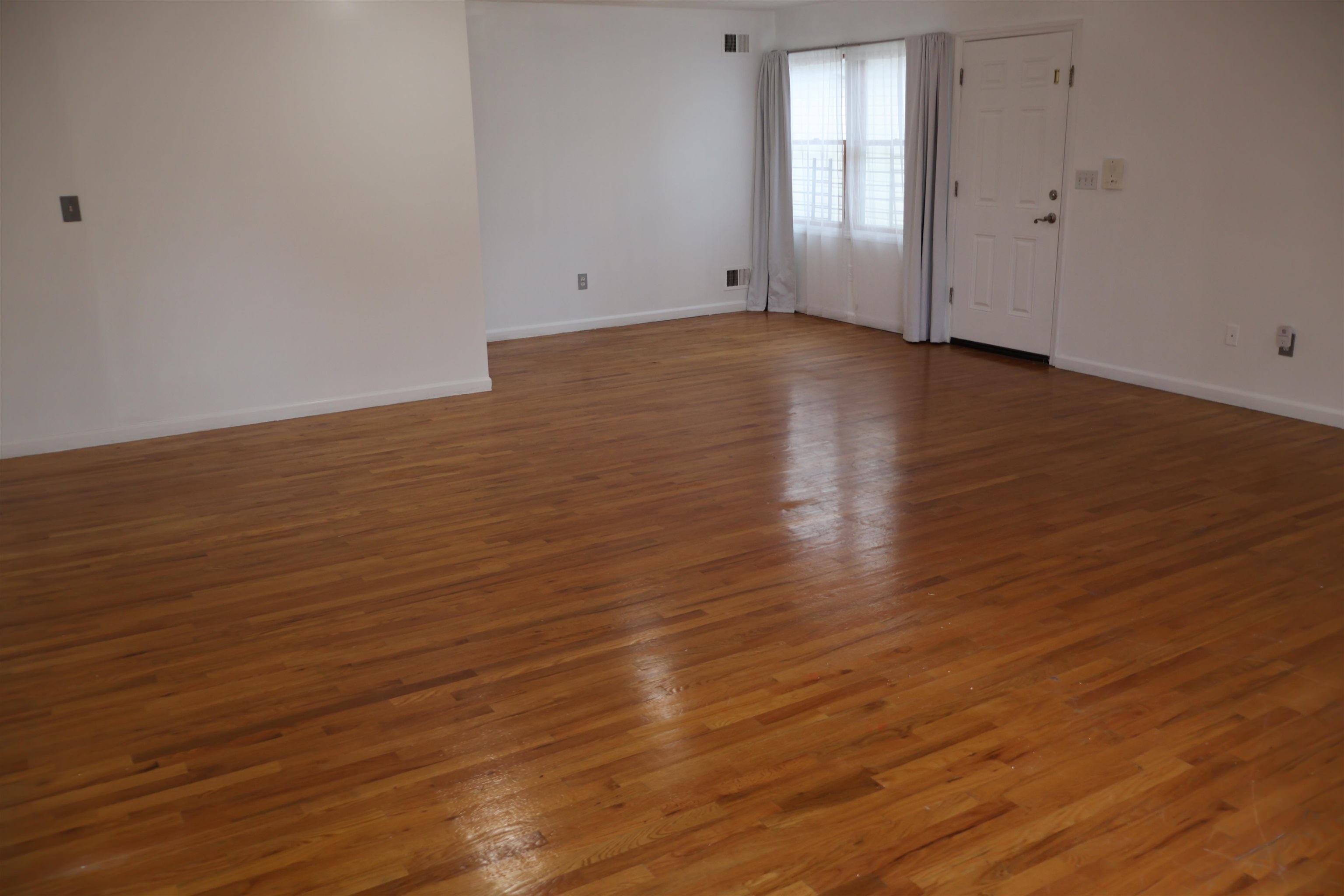 1157 67th St Property Photo 5