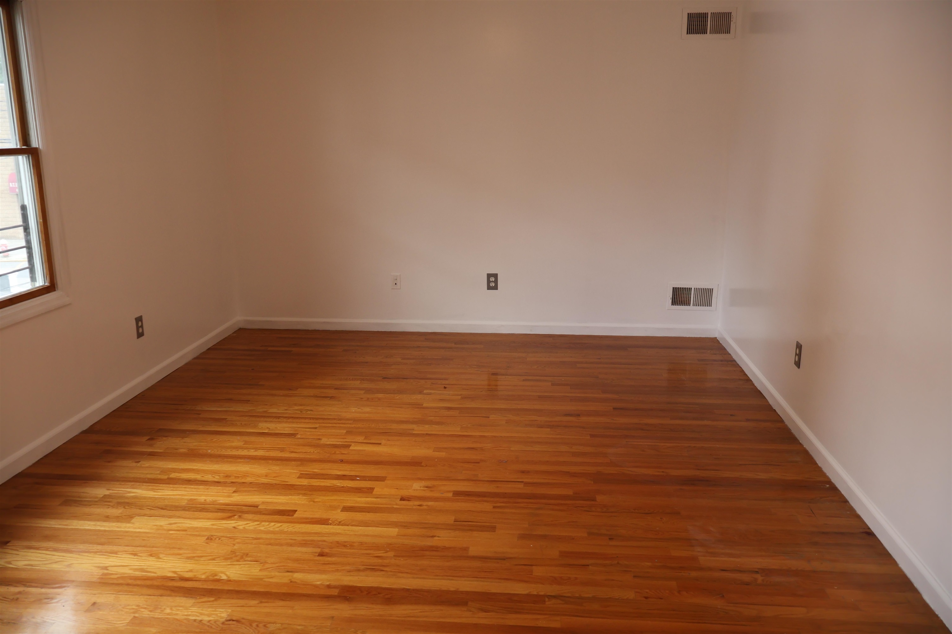 1157 67th St Property Photo 18