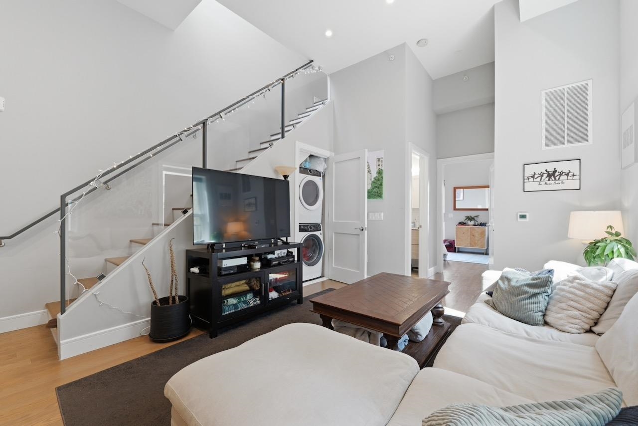 56 3rd St 5 Property Photo 10