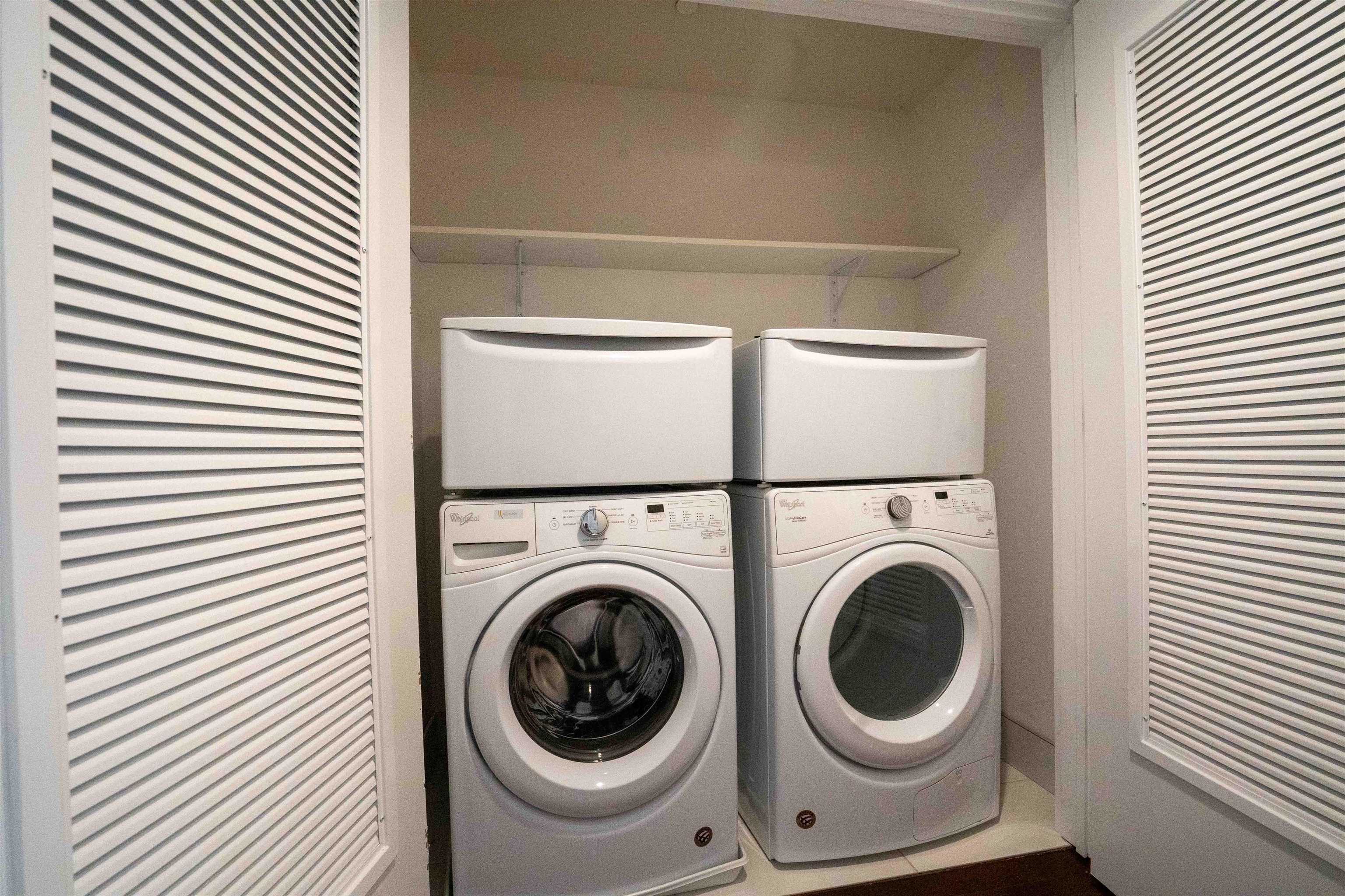150 Henley Pl 311 Property Photo 16