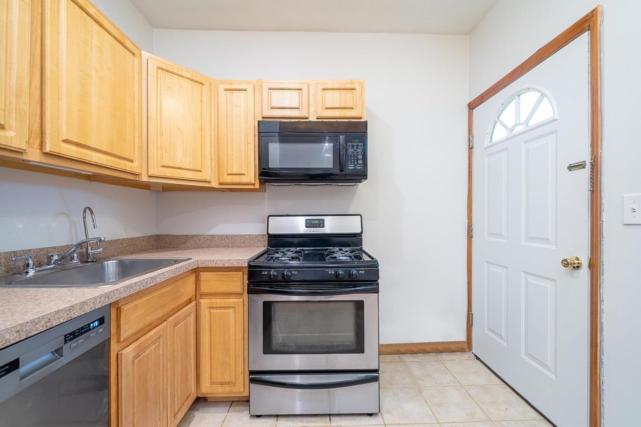 100 Central Ave 3 Property Photo 11