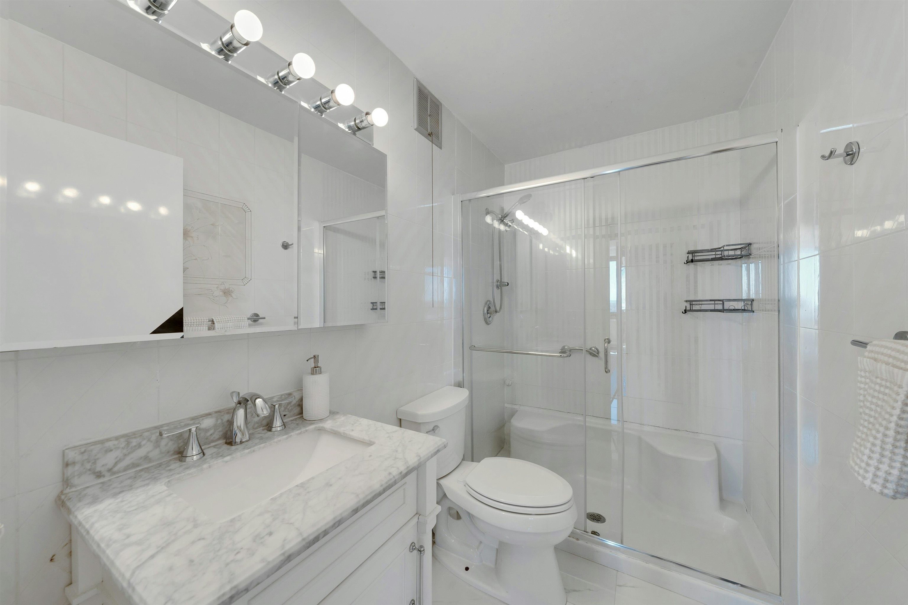 200 Winston Dr 2504 Property Photo 14