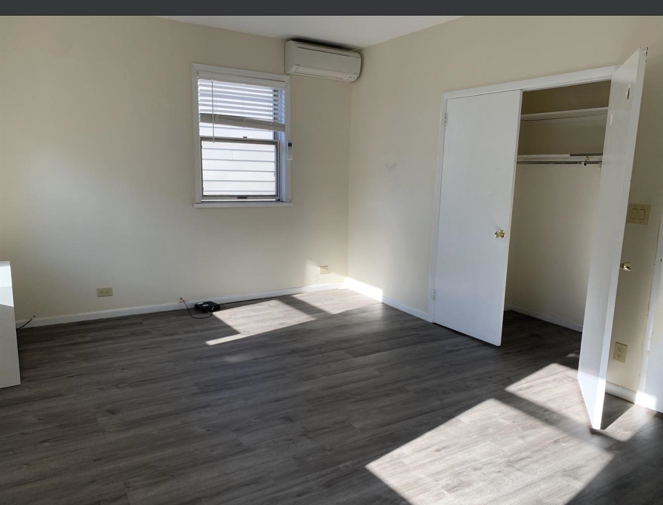 725-727 Broadway Property Photo 9