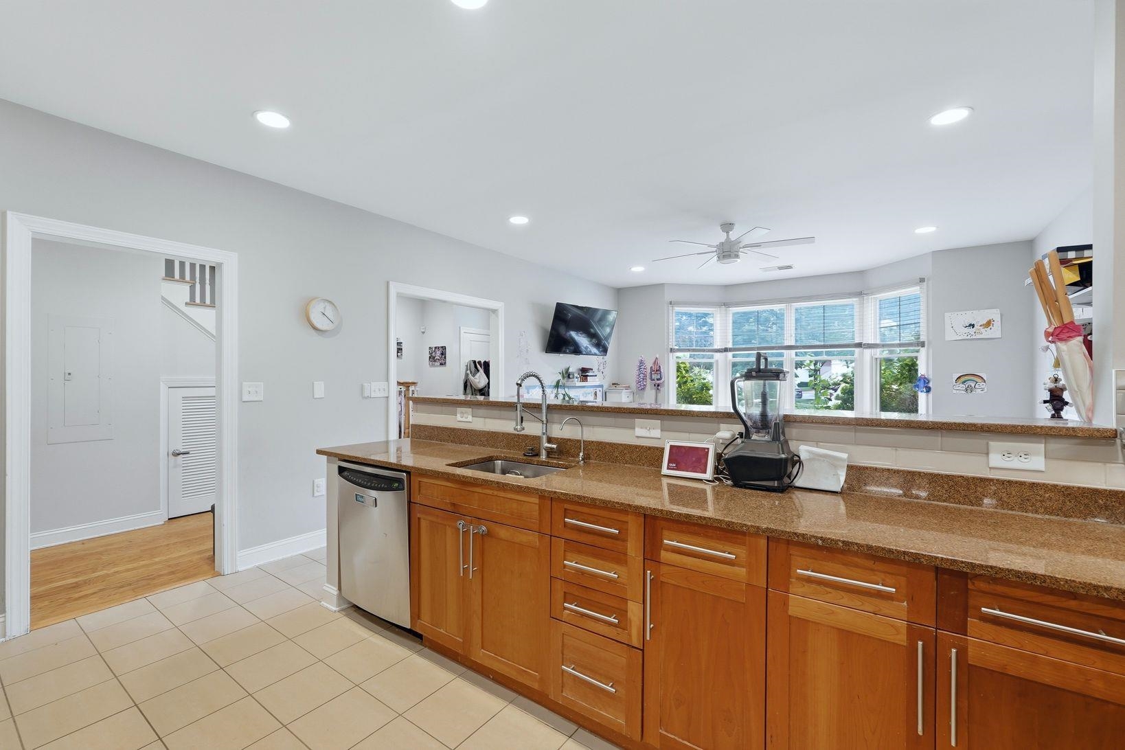 6 Intrepid Ct Property Photo 11