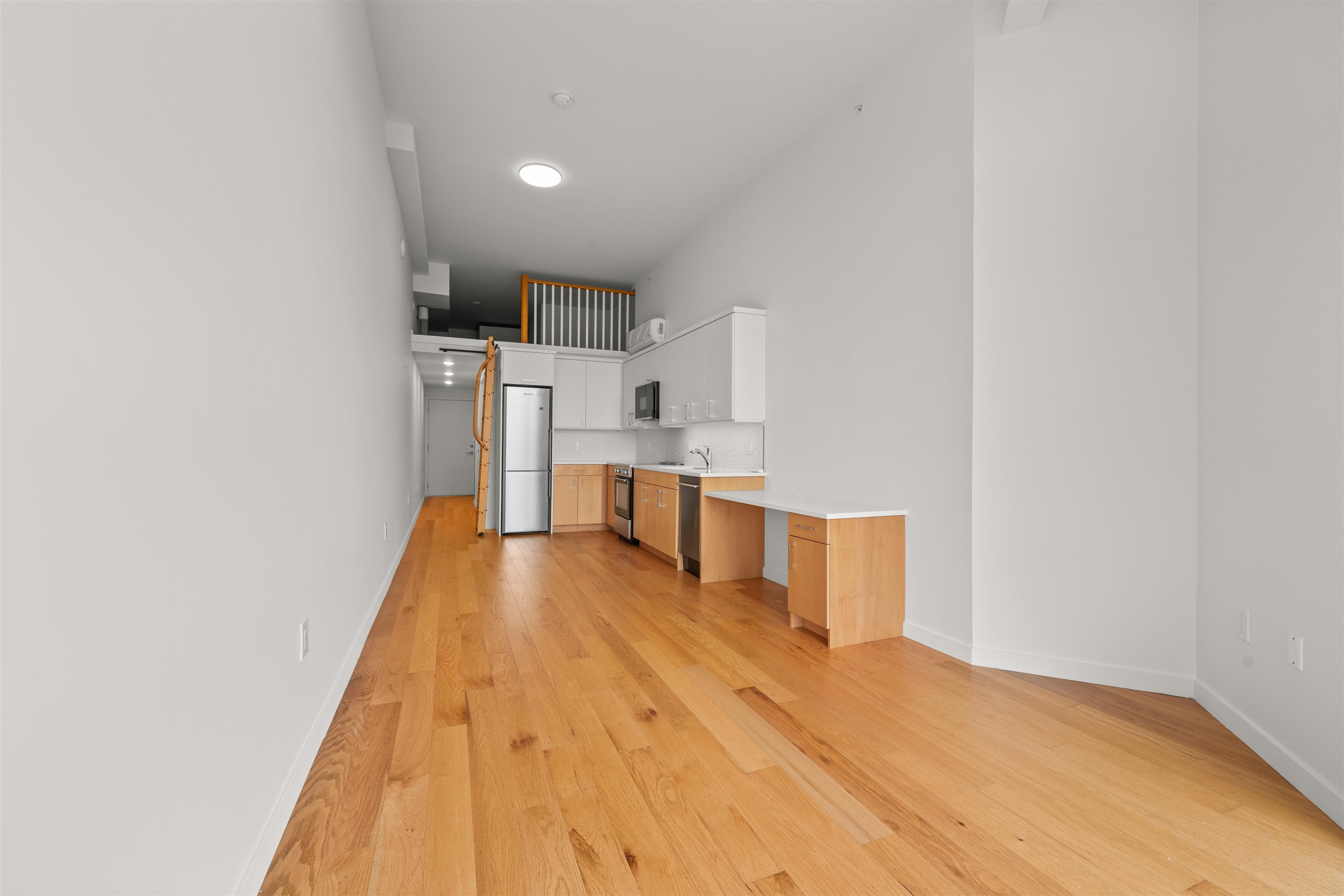 333 Newark Ave 506 Property Photo 3