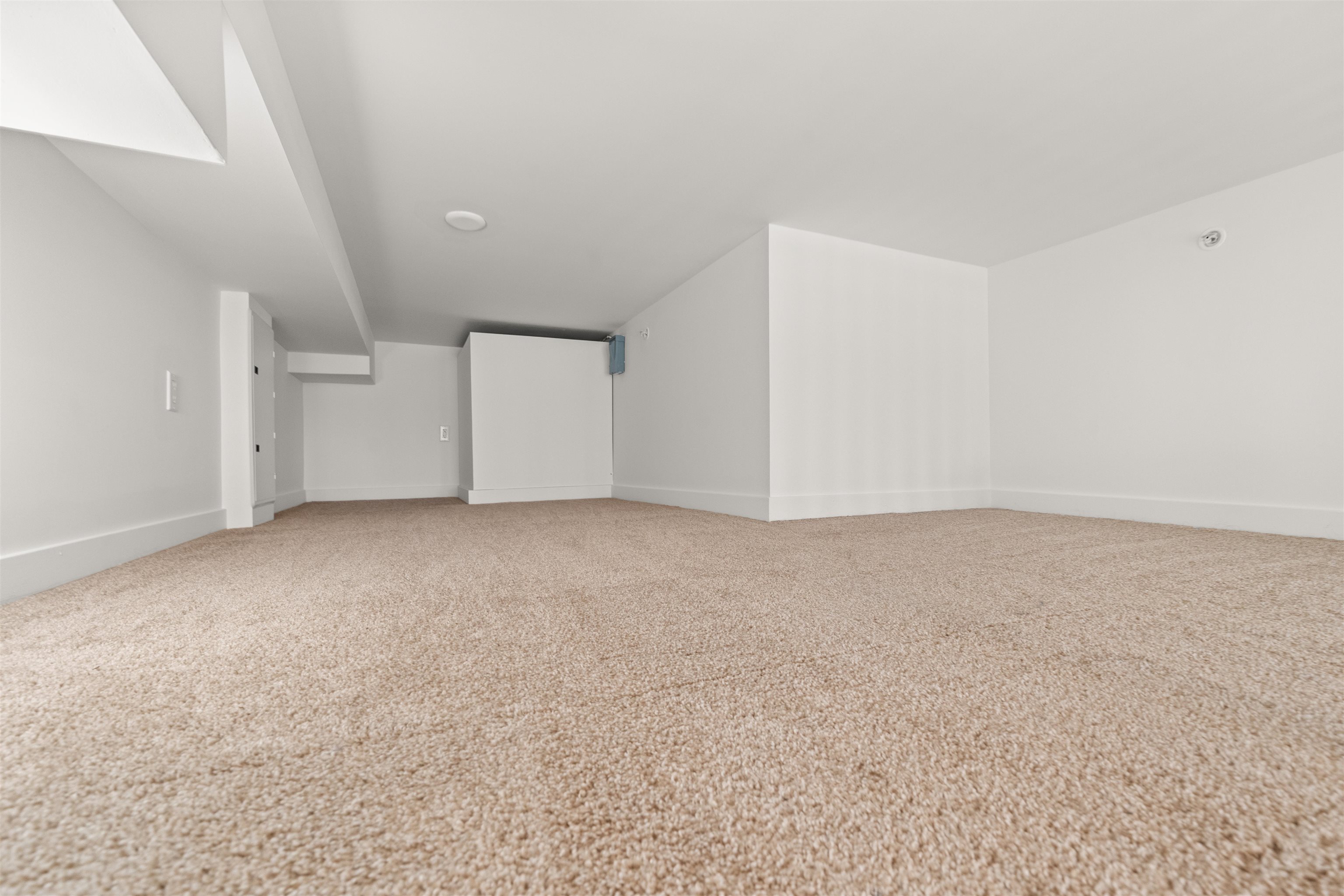 333 Newark Ave 506 Property Photo 5