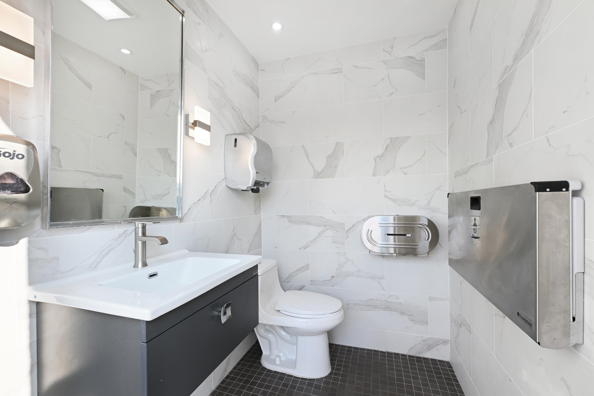100 Manhattan Ave 1208 Property Photo 25