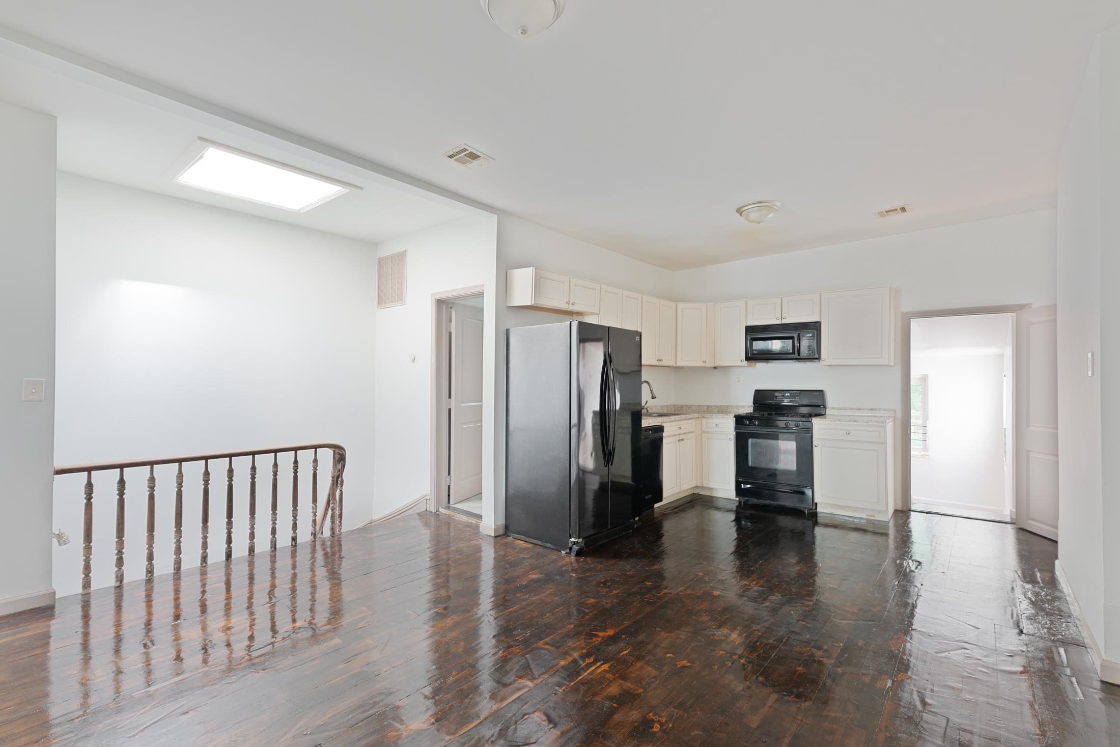 80 Linden Ave 2 Property Photo 2