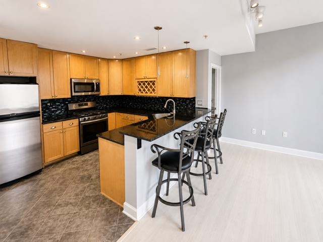 610 Newark St 5g Property Photo 2
