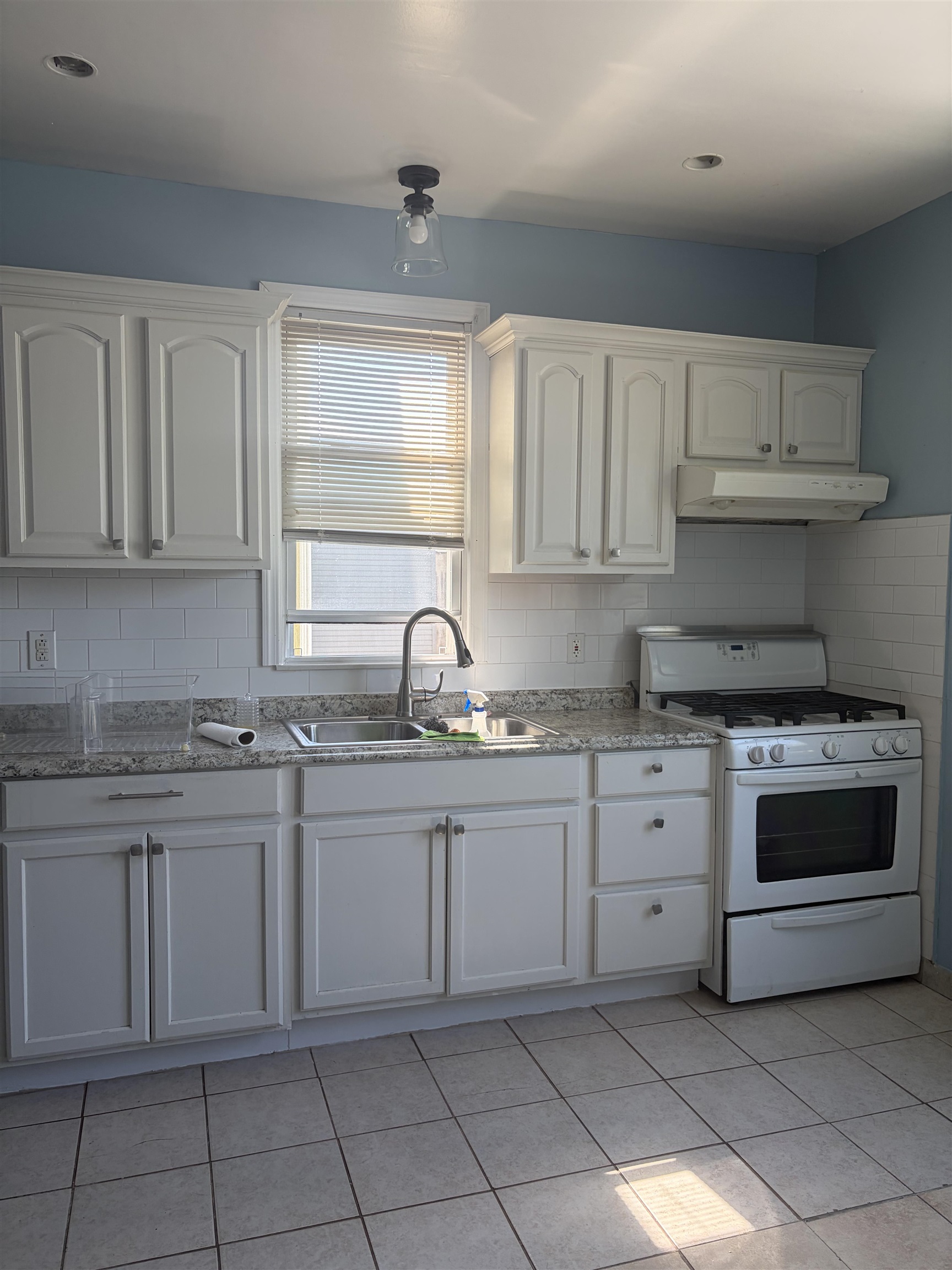 347 Union St Property Photo 5