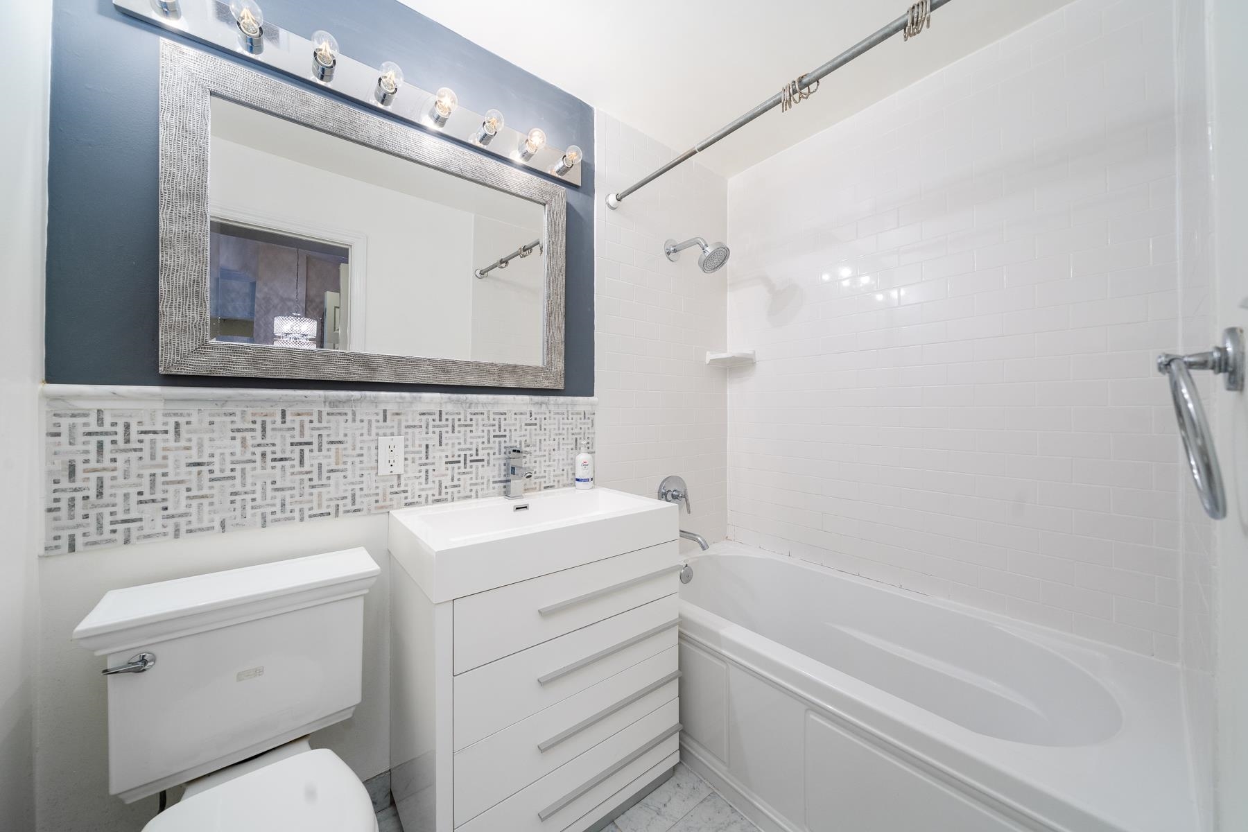 347 Varick St 417a Property Photo 9