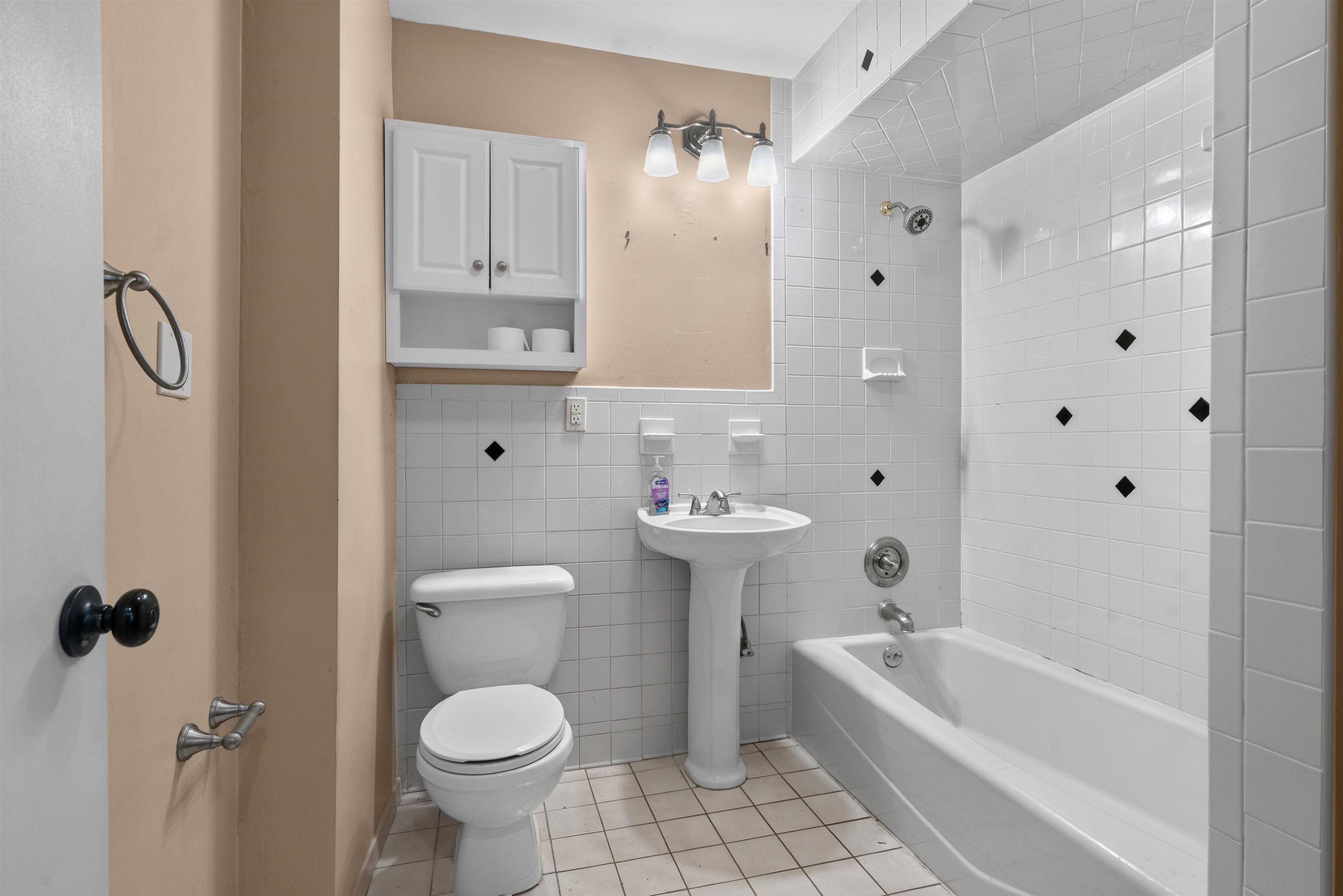 522 26th St Property Photo 17