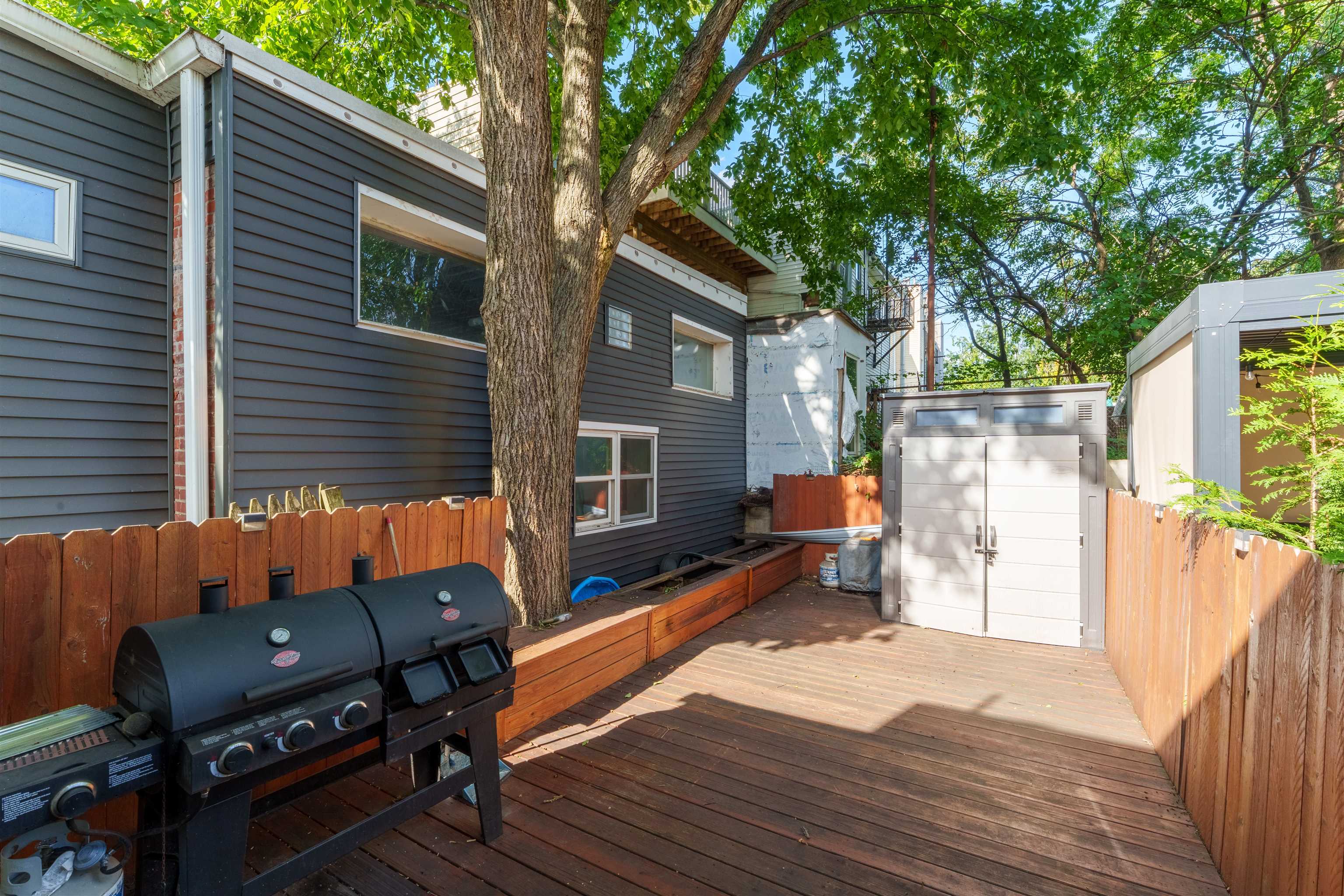 360 Bramhall Ave Property Photo 1