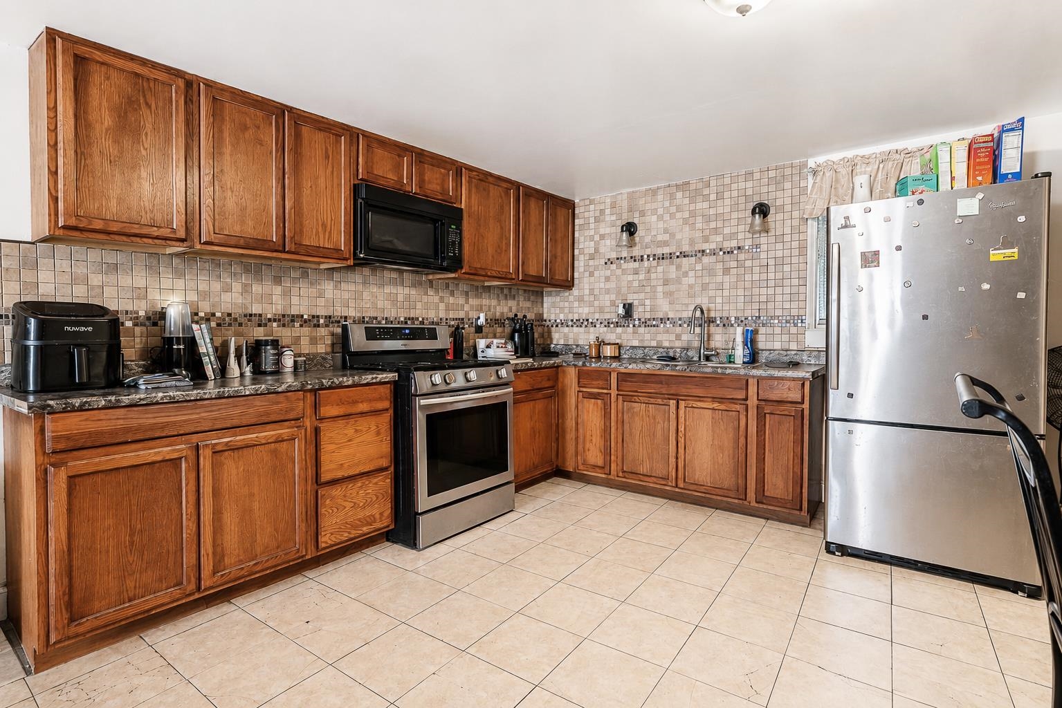 29 Madison Ave Property Photo 2
