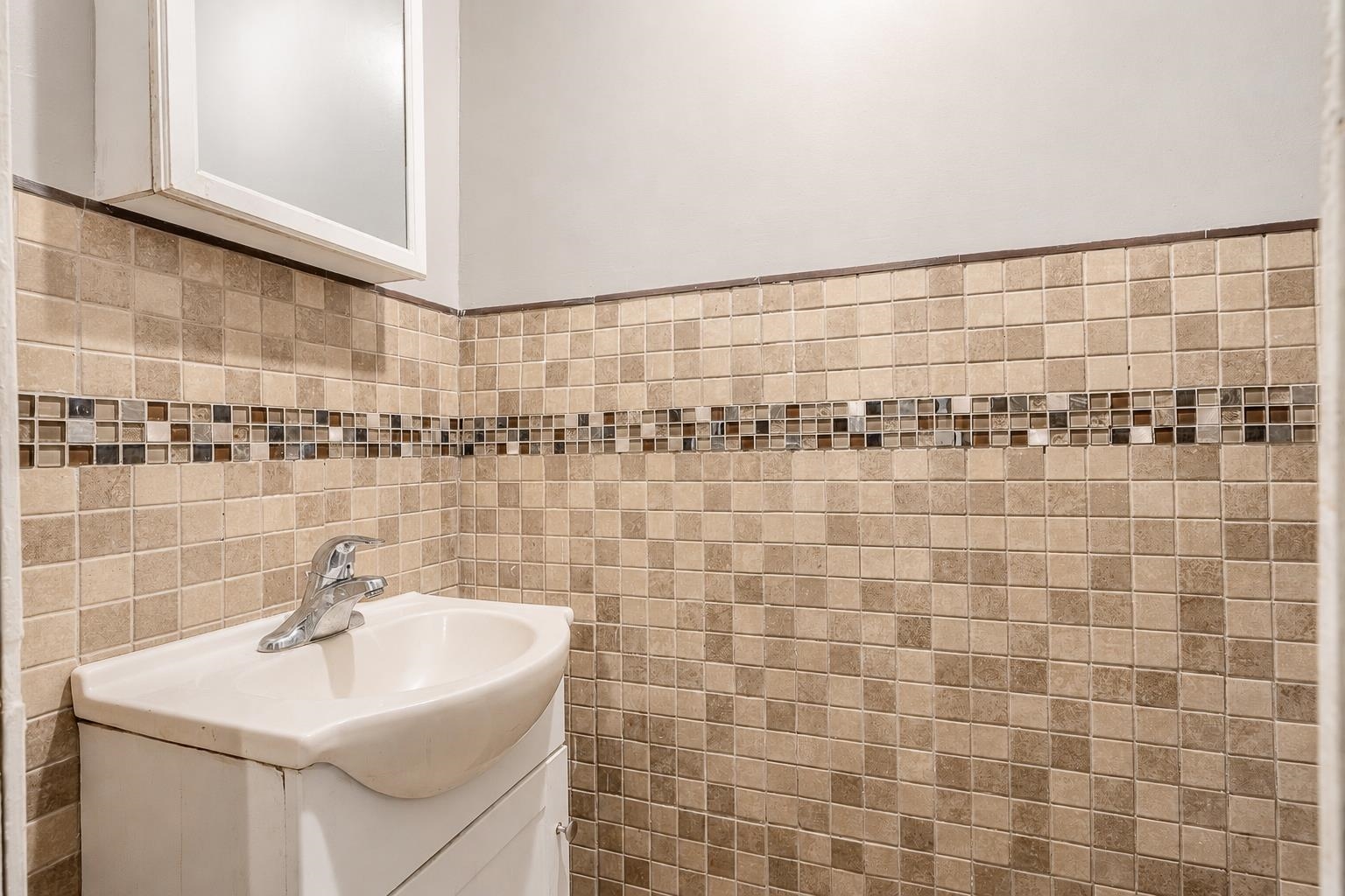 29 Madison Ave Property Photo 10