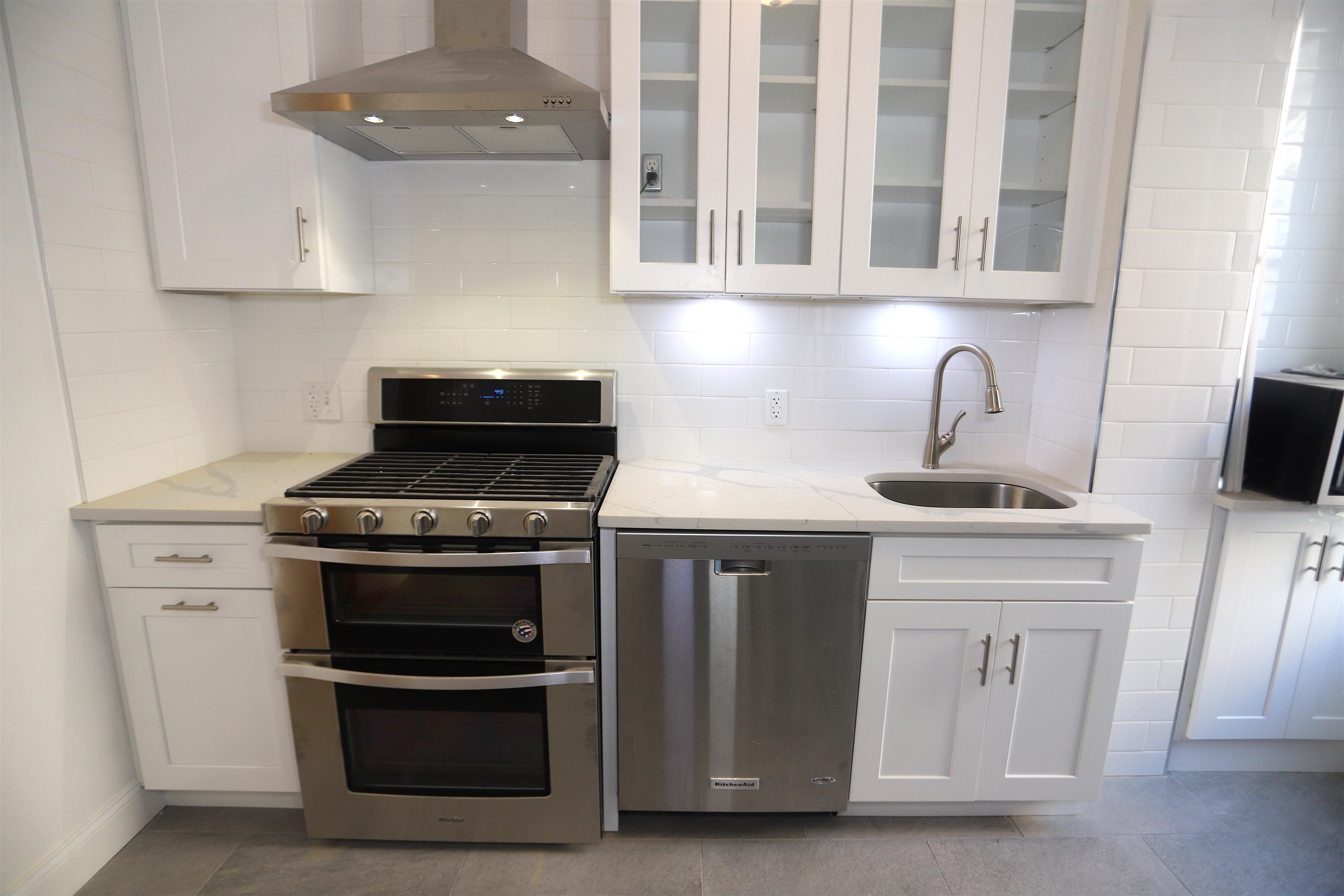 1131 Washington St 2 Property Photo 2