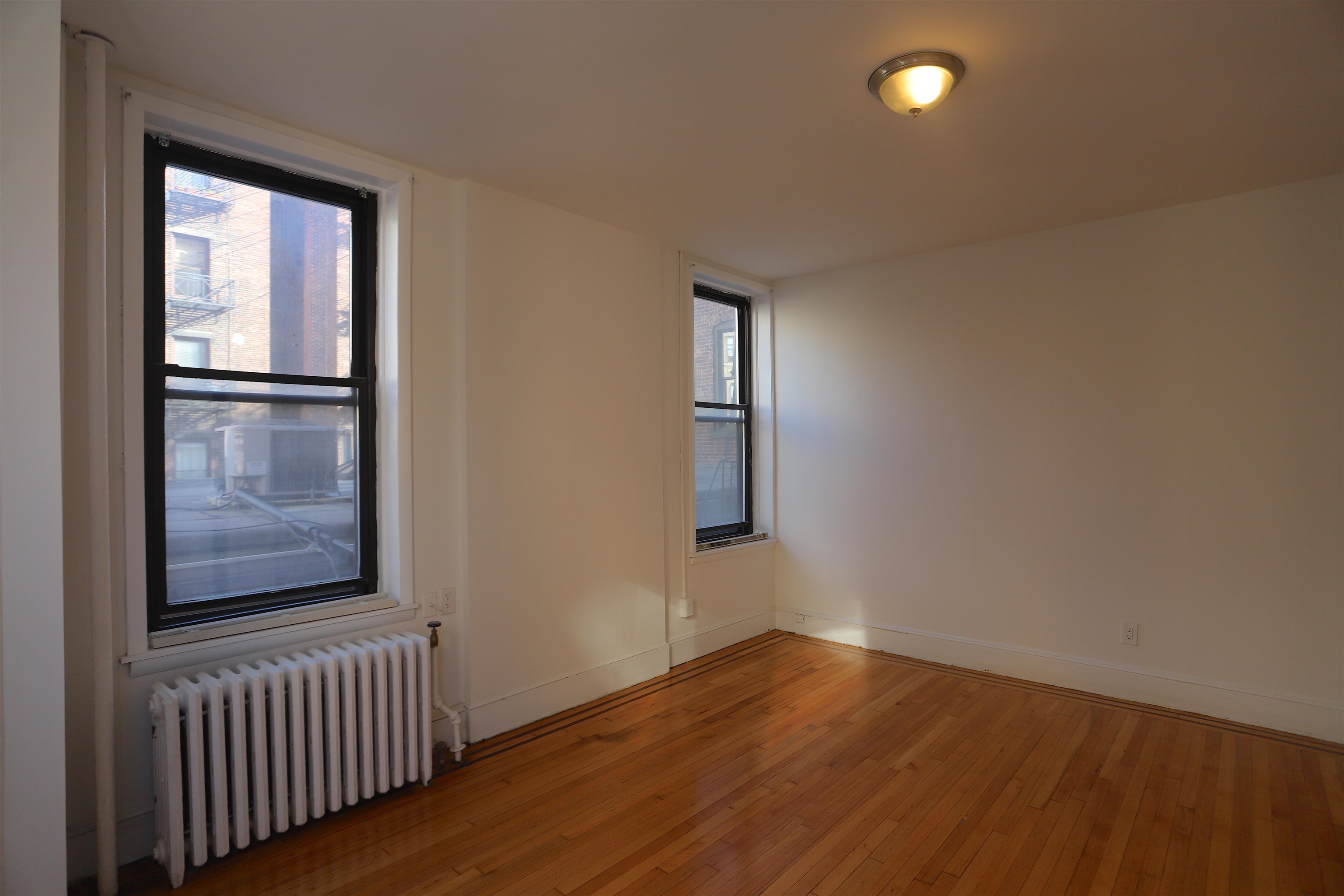 1131 Washington St 2 Property Photo 10