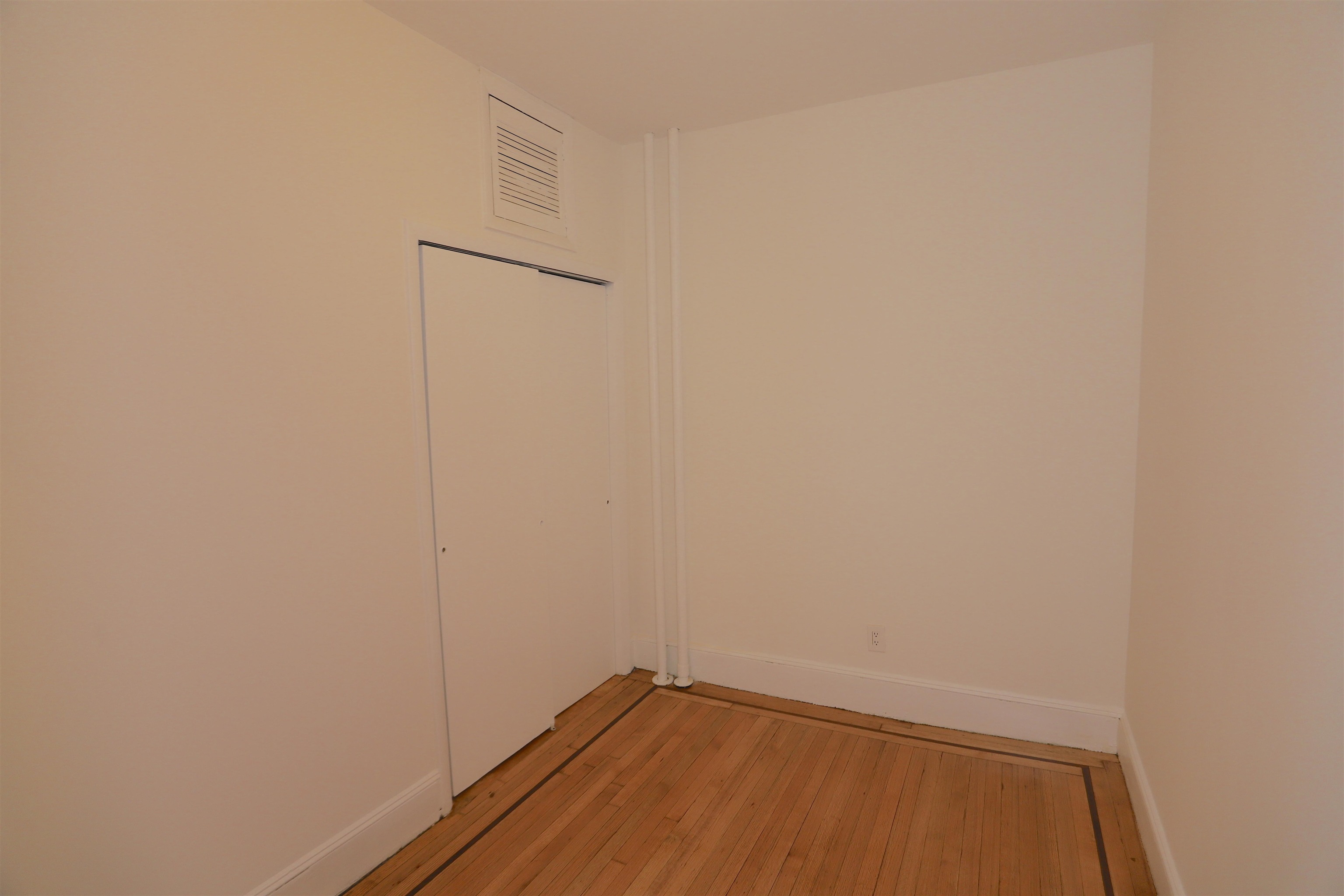 1131 Washington St 2 Property Photo 19