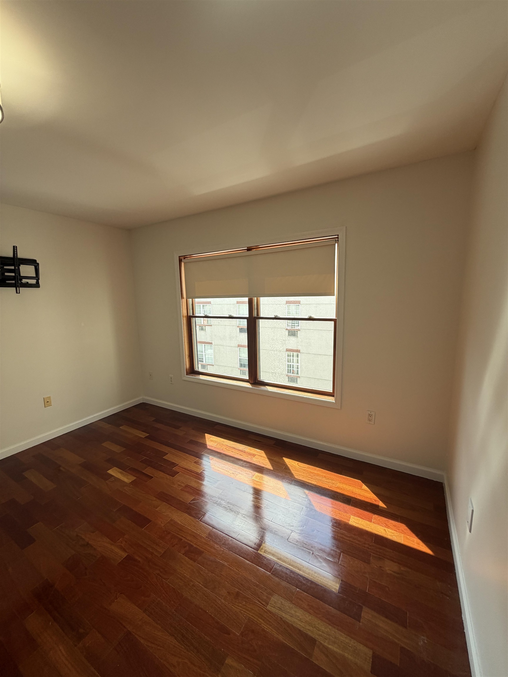 209 40th St 3c Property Photo 9