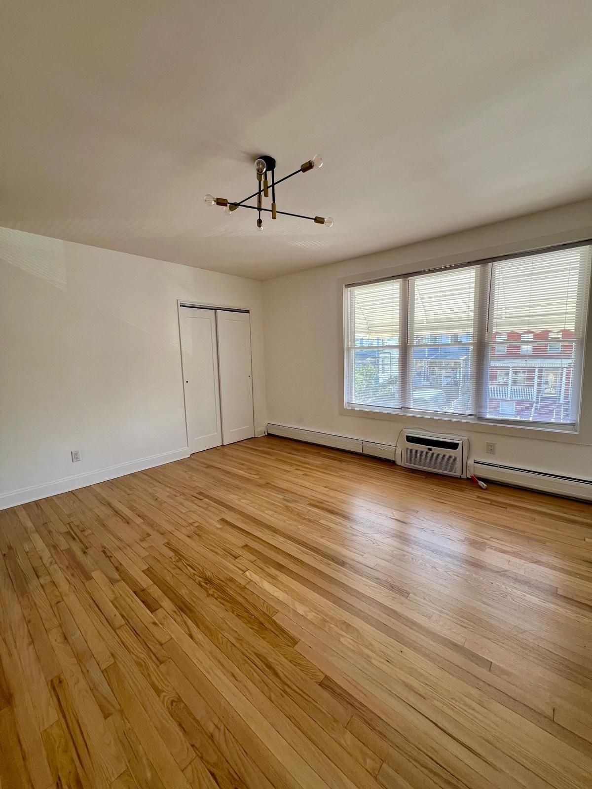 84 Clendenny Ave Property Photo 18