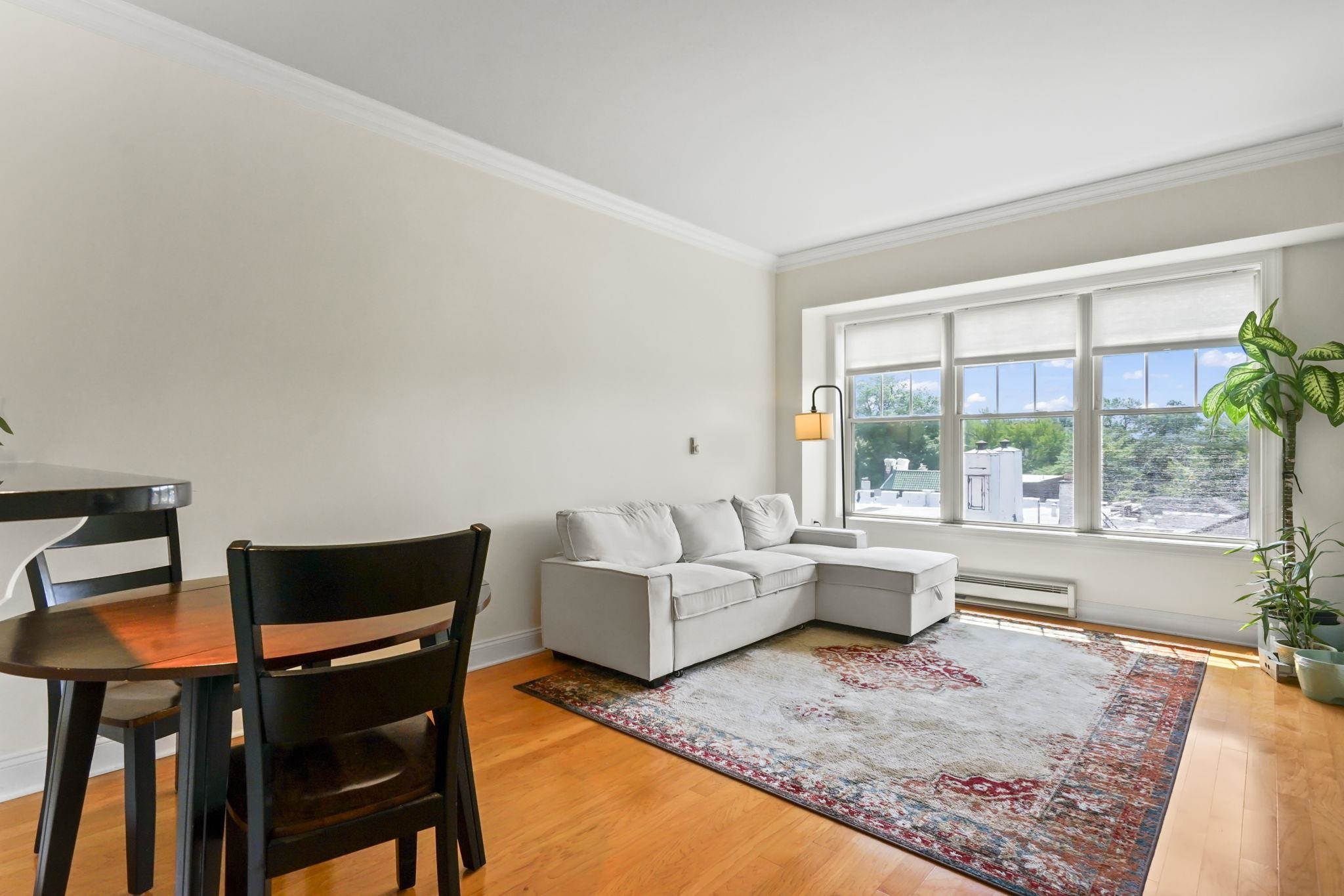48 South Park St Property Photo 12