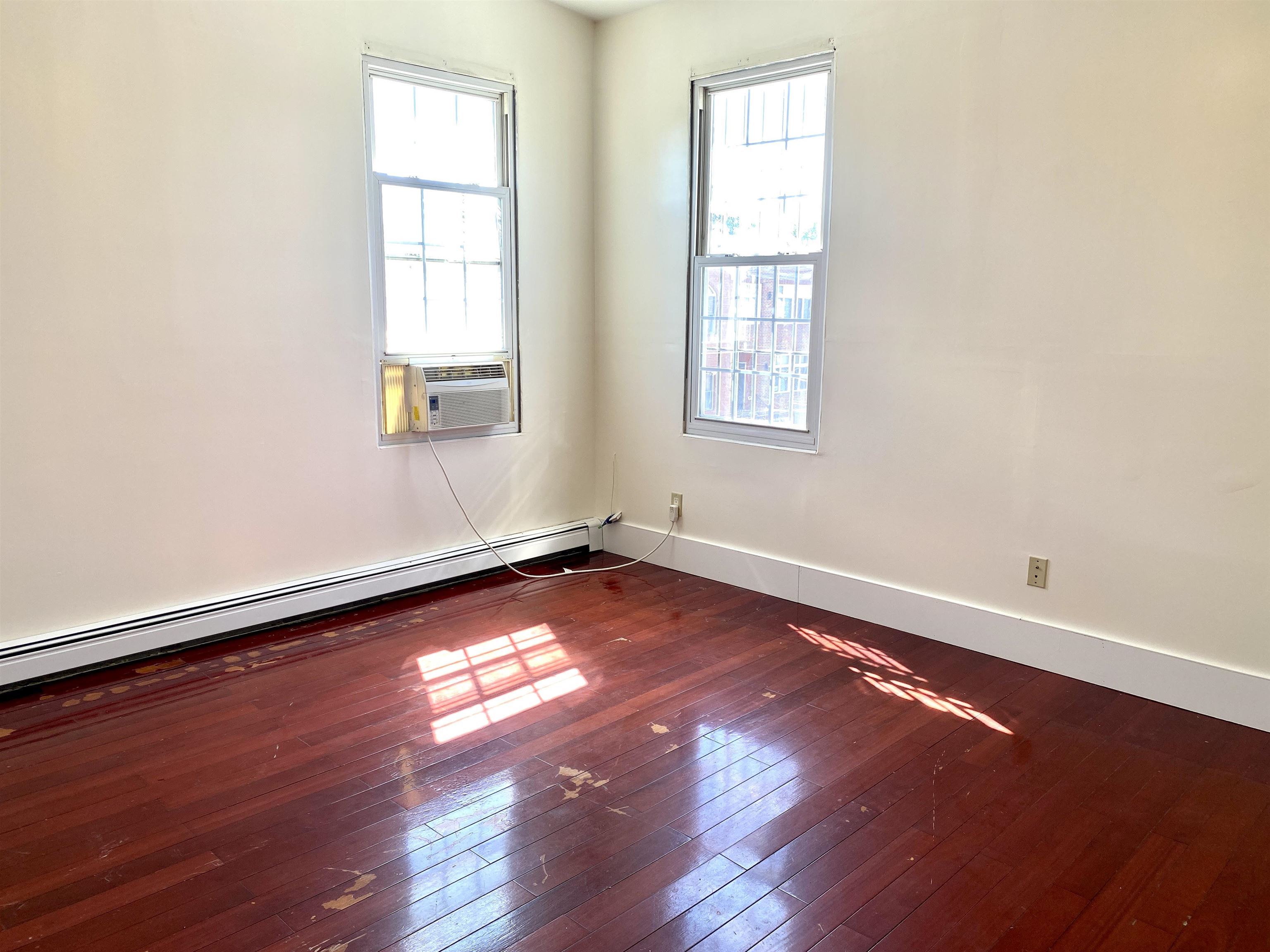 325 Central Ave 3 Property Photo 10