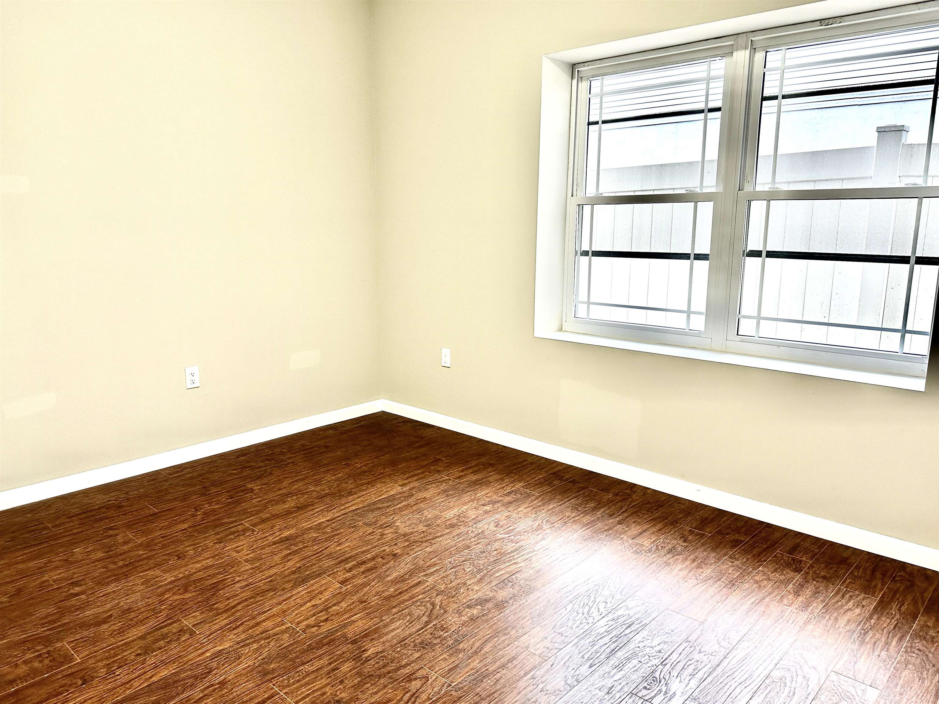 40 Vroom St 1c Property Photo 12