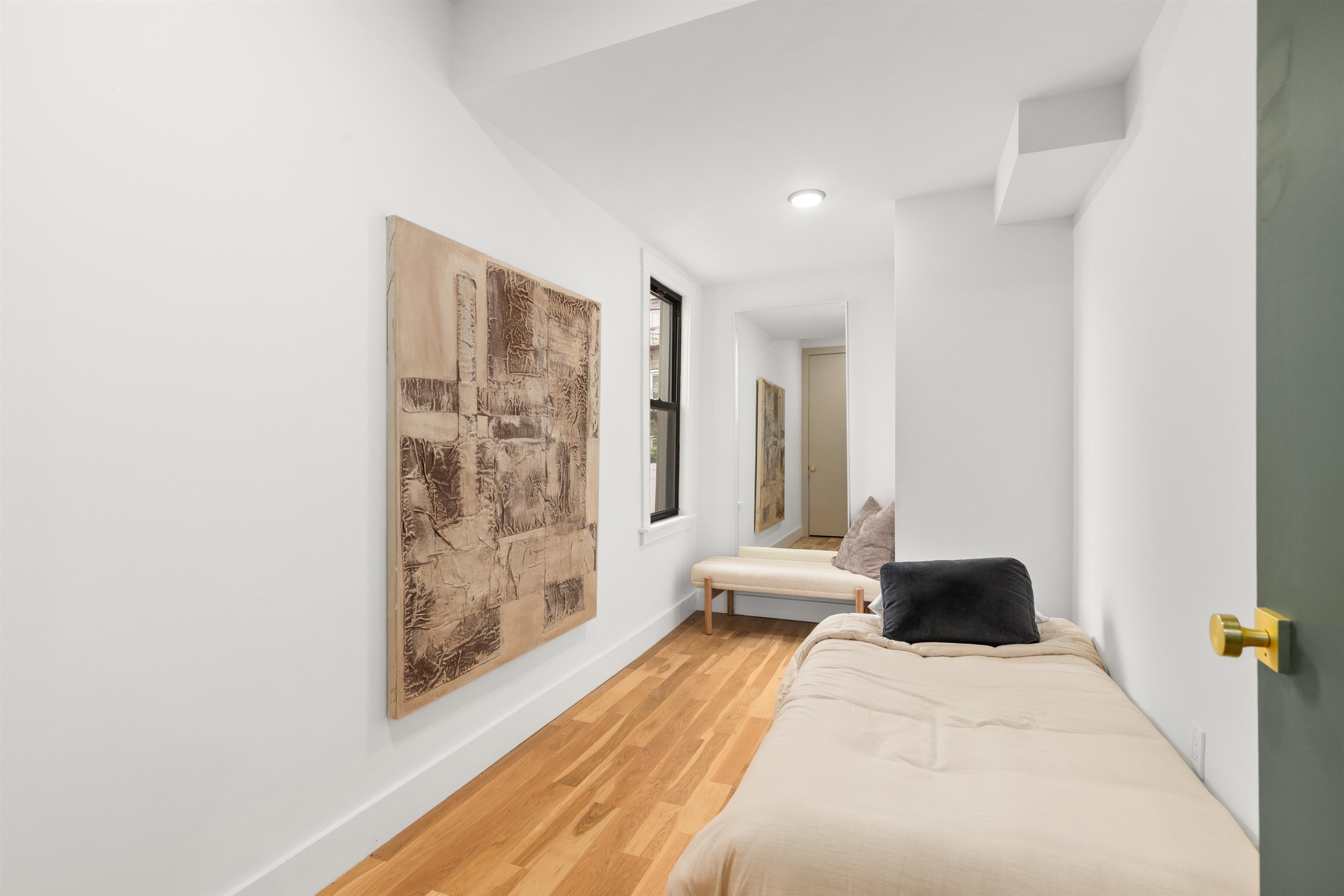 297 New York Ave Property Photo 11