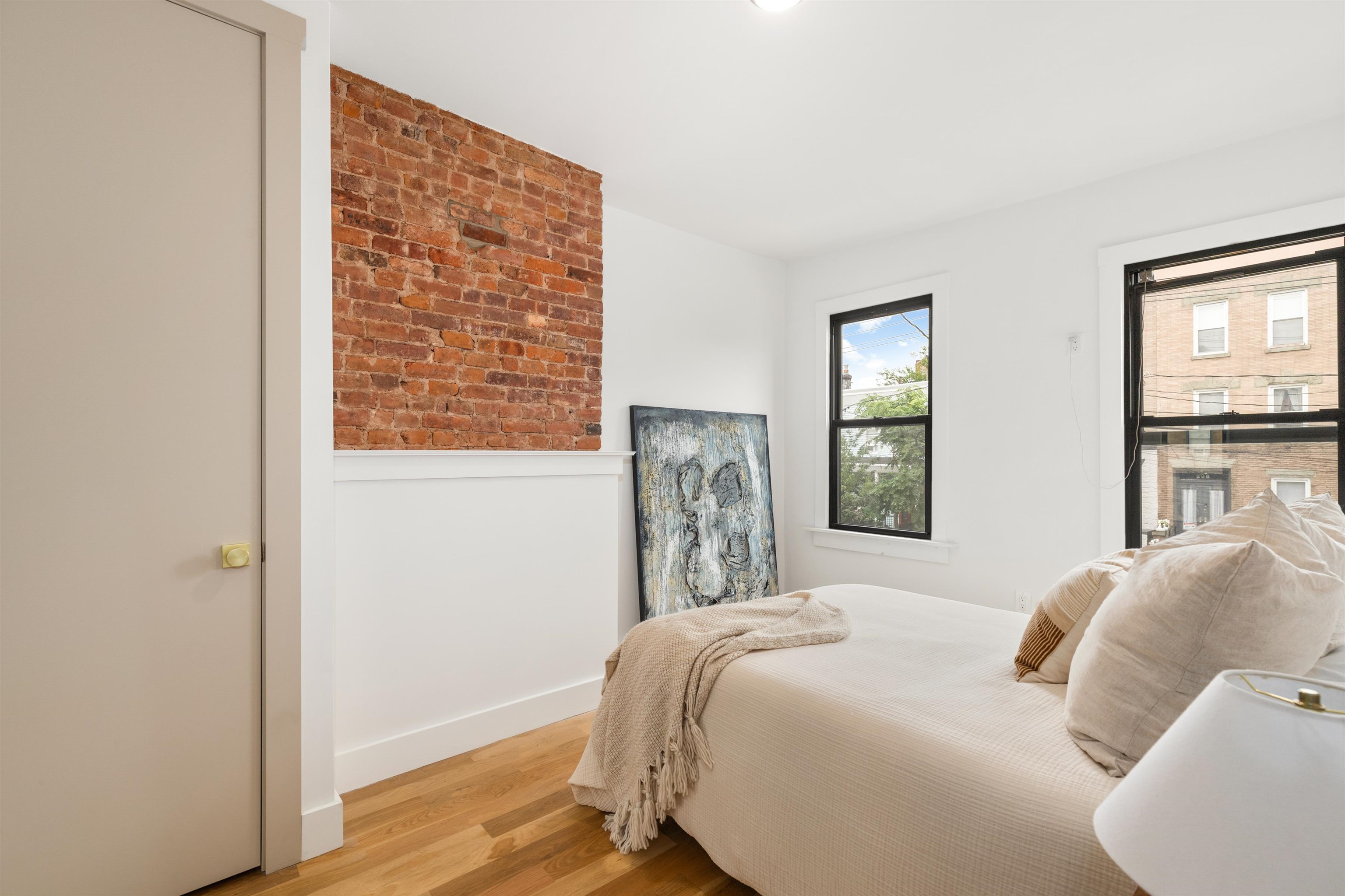 297 New York Ave Property Photo 20