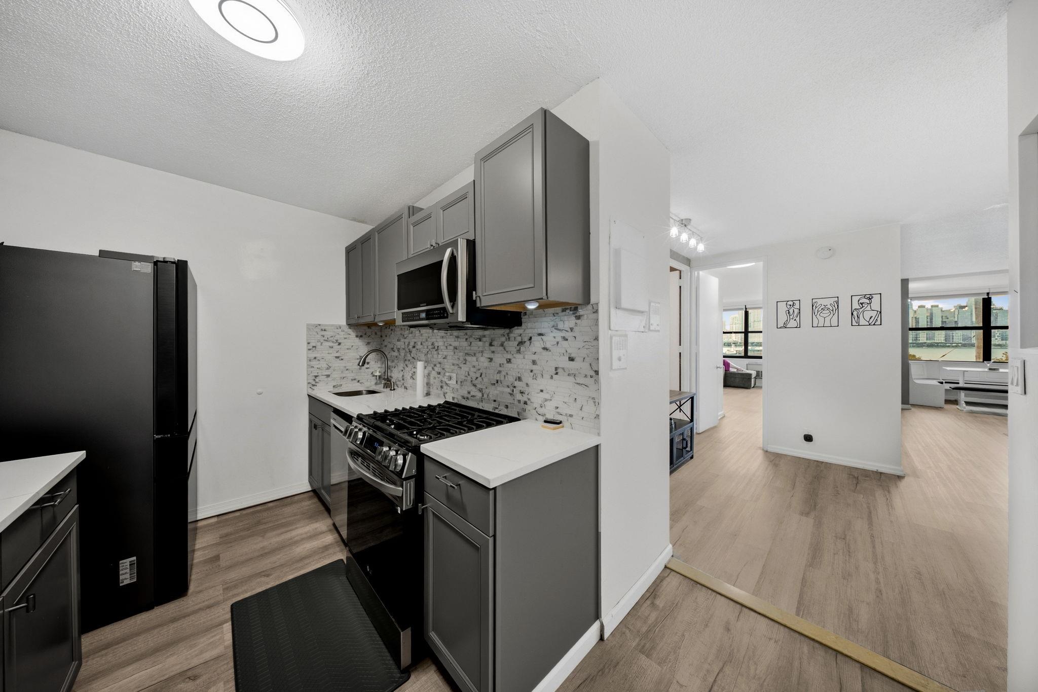 7002 Blvd East 6f Property Photo 18