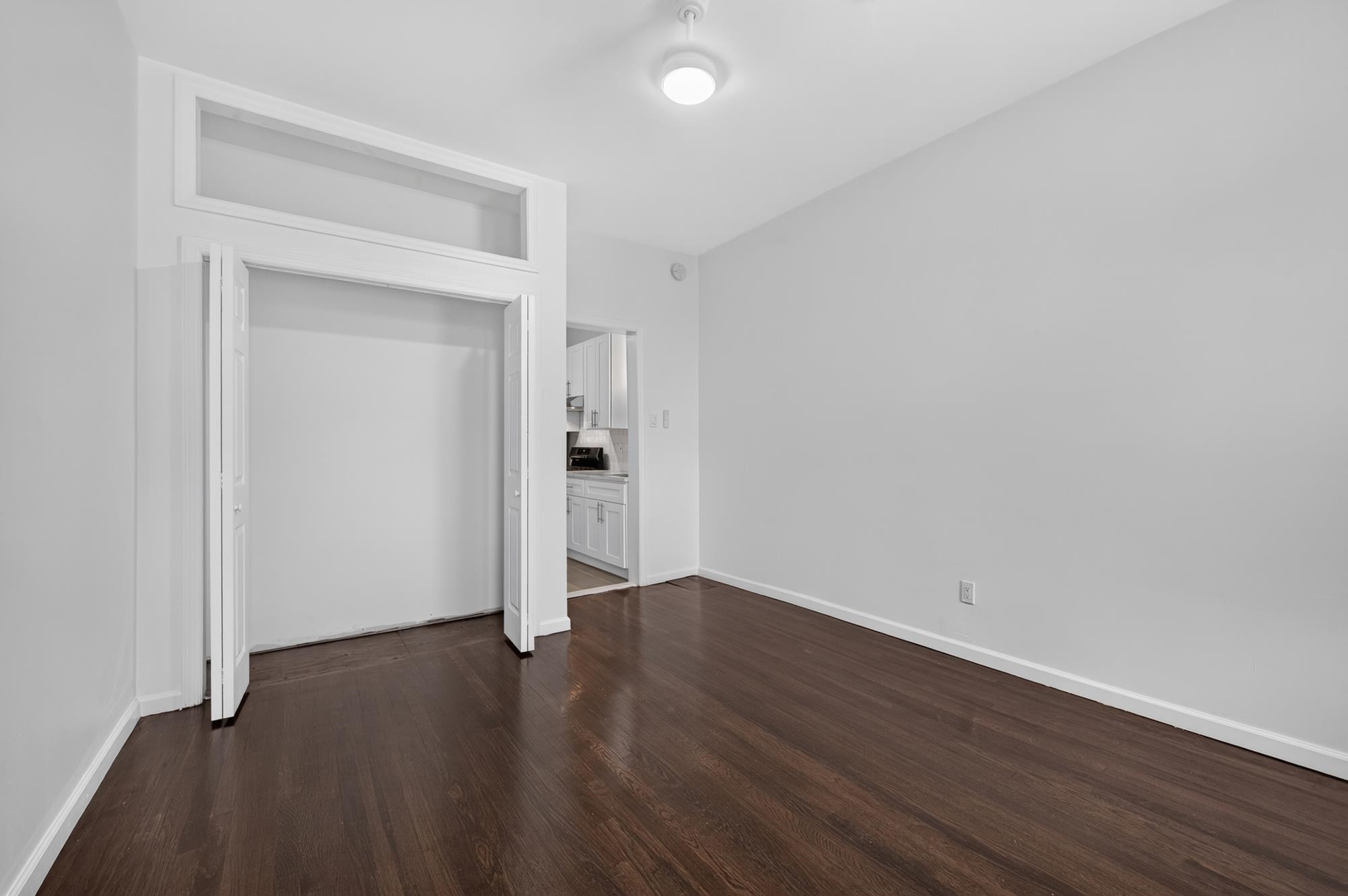 210 36th St #1l Property Photo 10