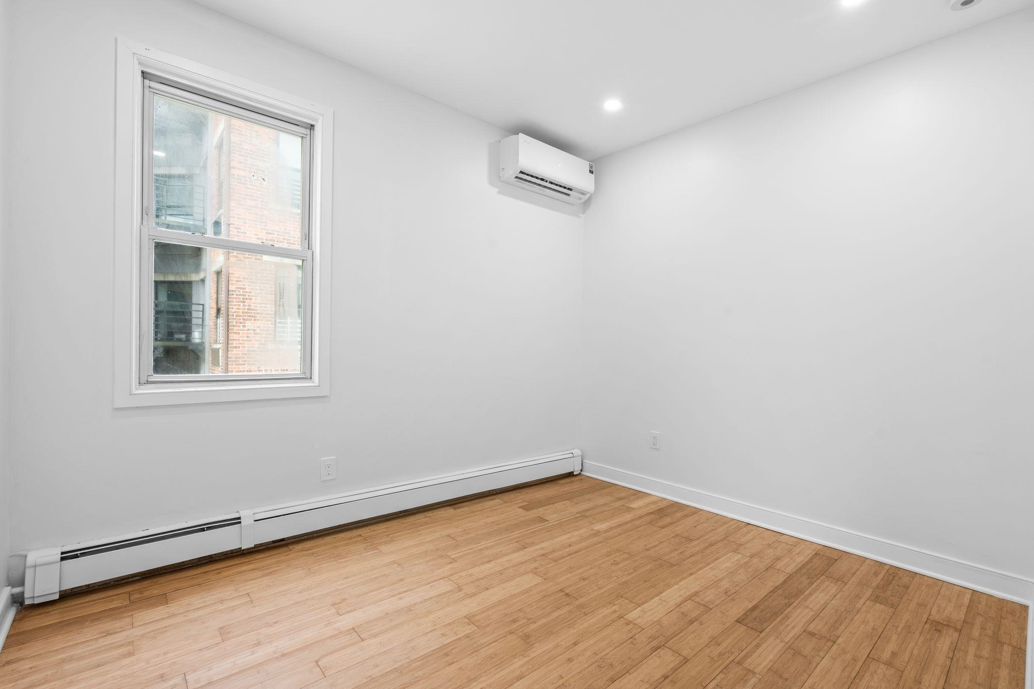 24 Park St Property Photo 16